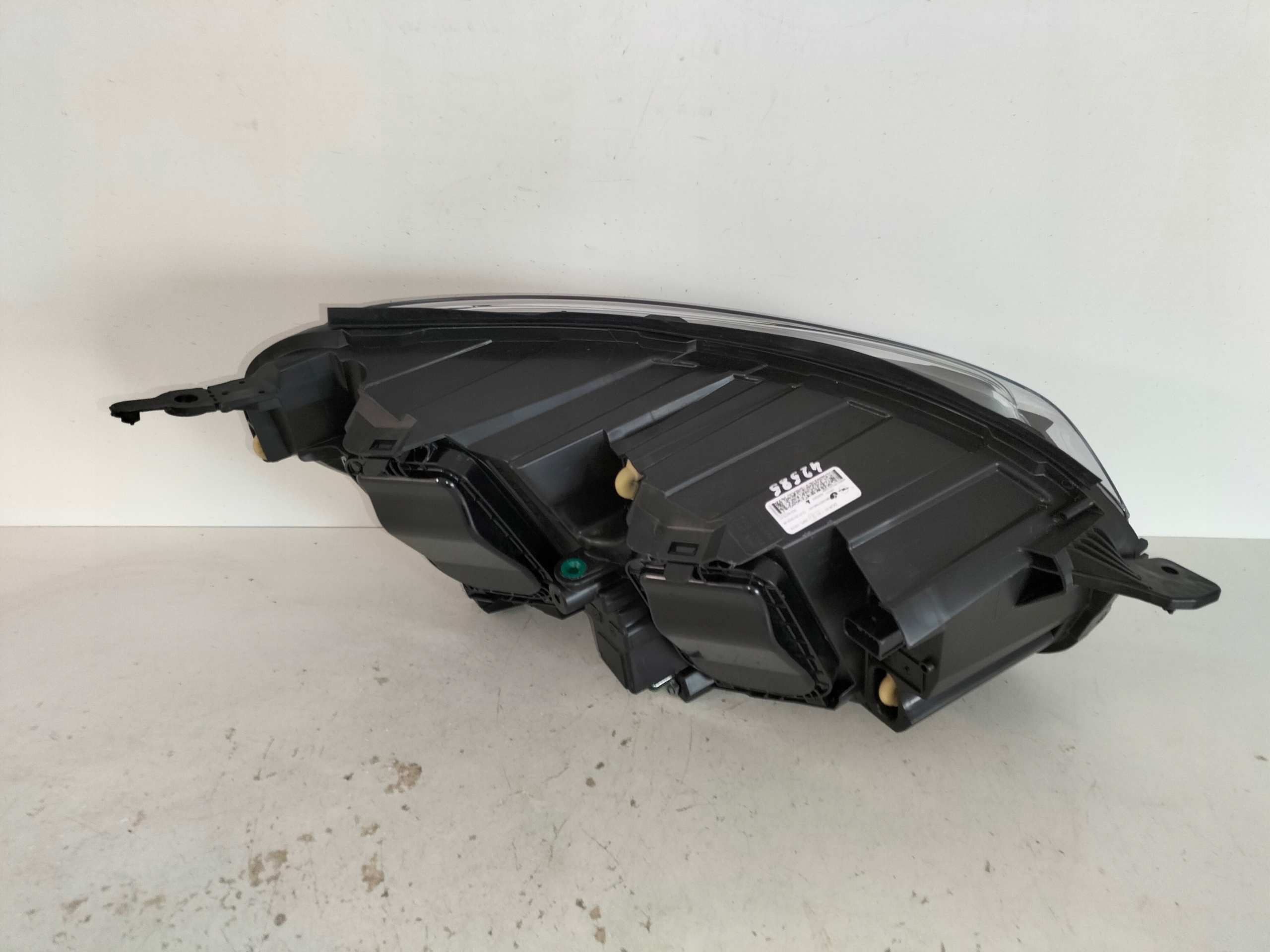light front reflektor left OPEL ZAFIRA D 19- VIVARO C 19- XENON