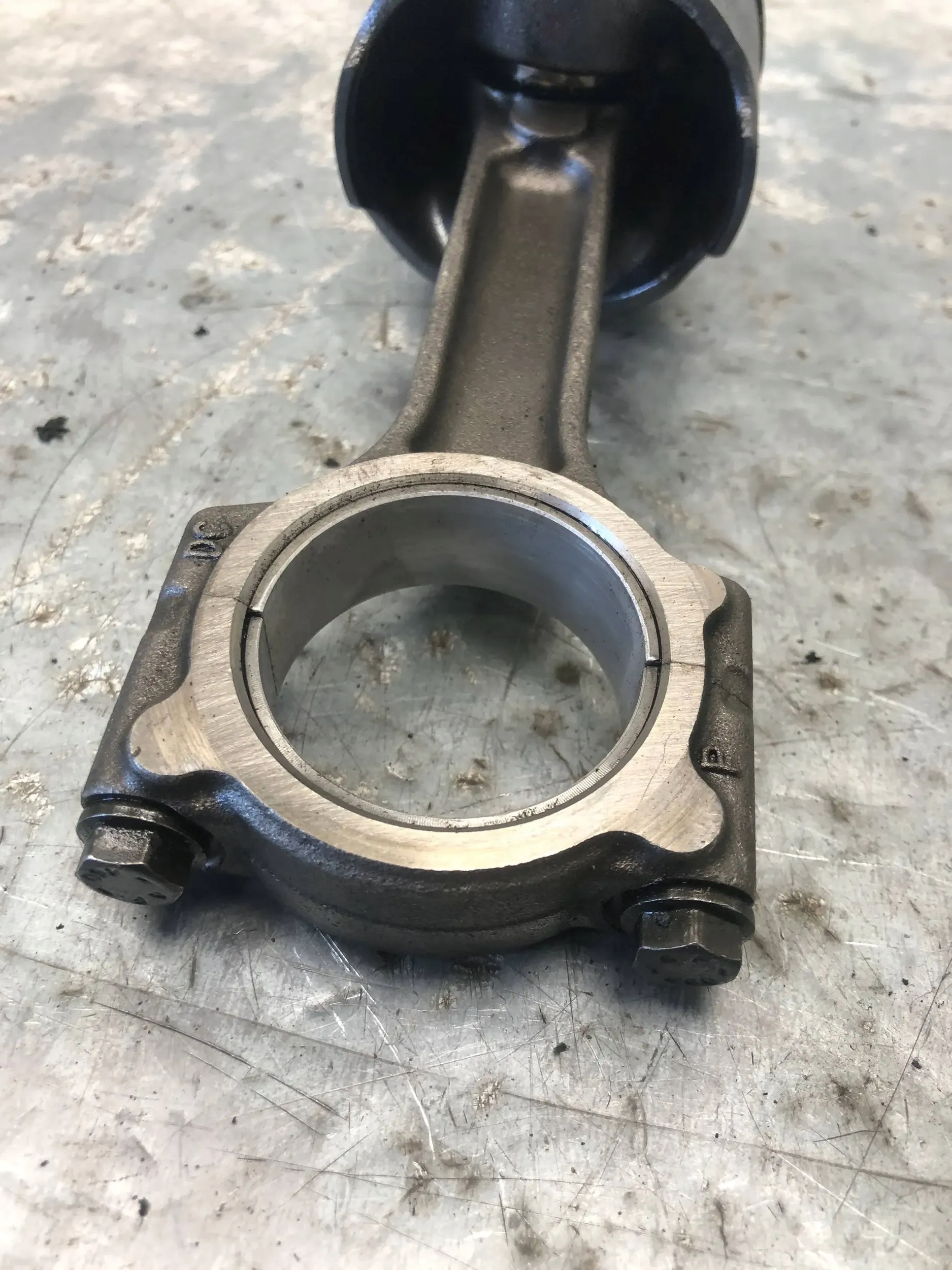 piston connecting rod 1.5 DCI K9KF830 RENAULT SCENIC III
