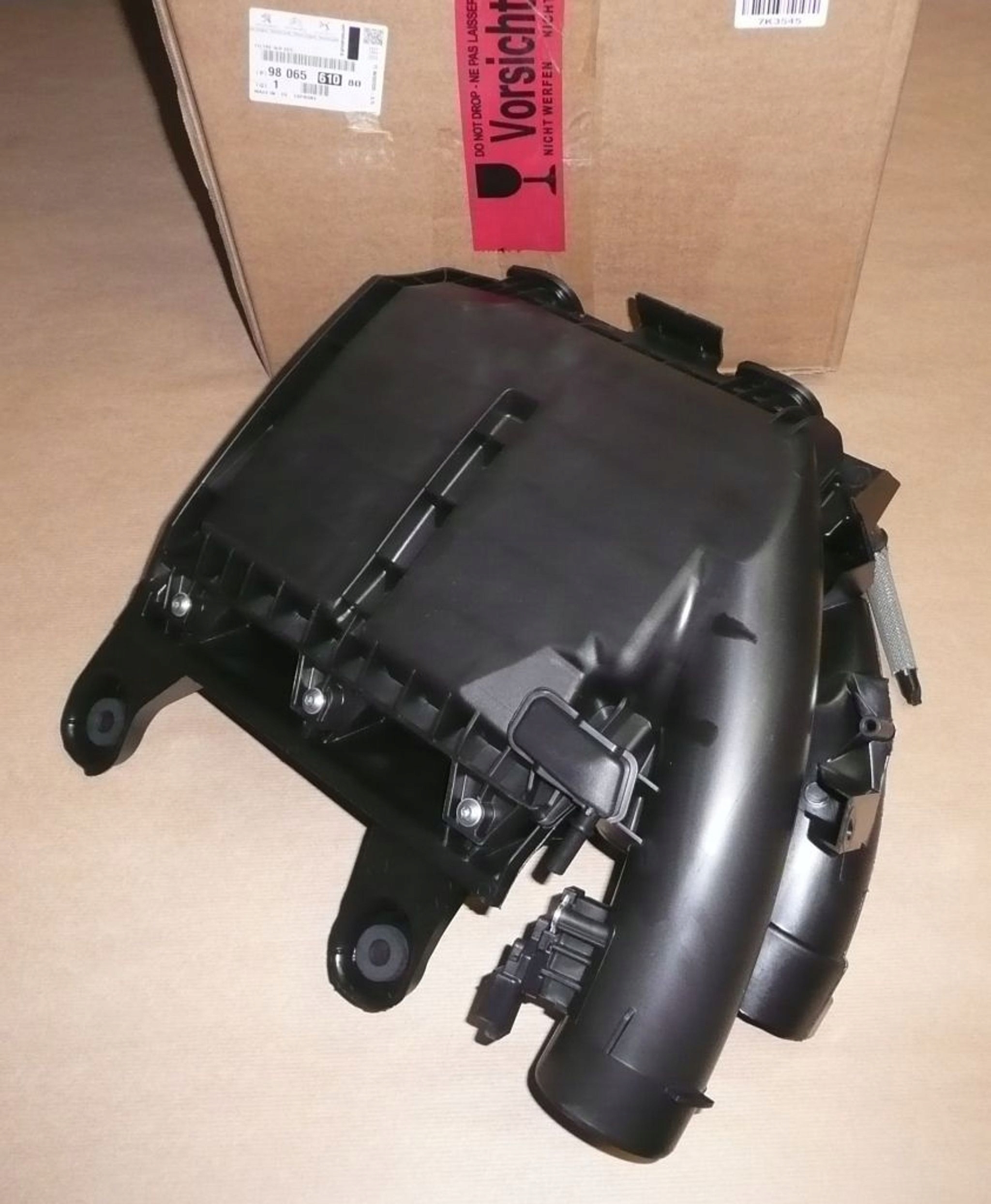 Kryt Filtru 5008,2008 1.6HDI 9806561080