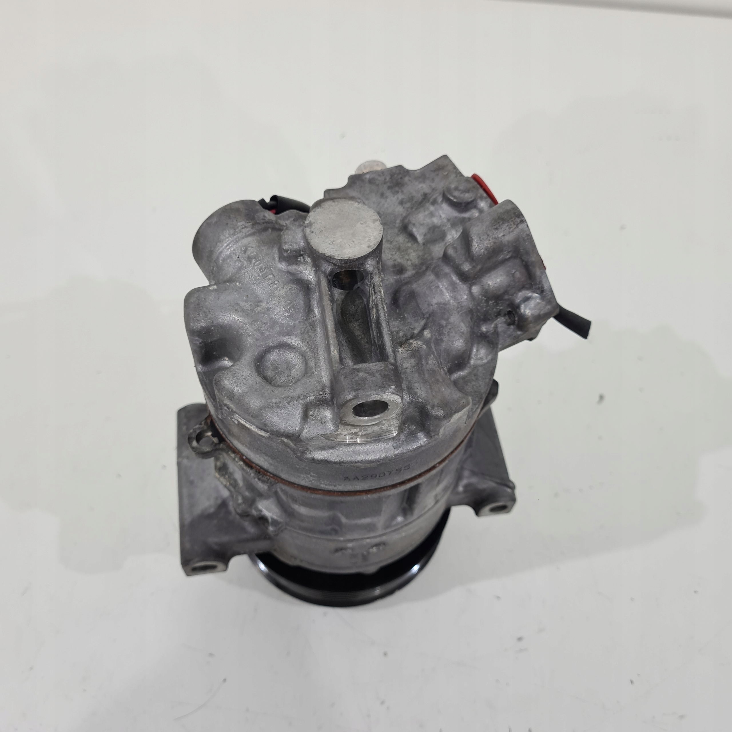 compressor; compressor of the air conditioning Renault ESPACE V 1.6 OE 926006266R