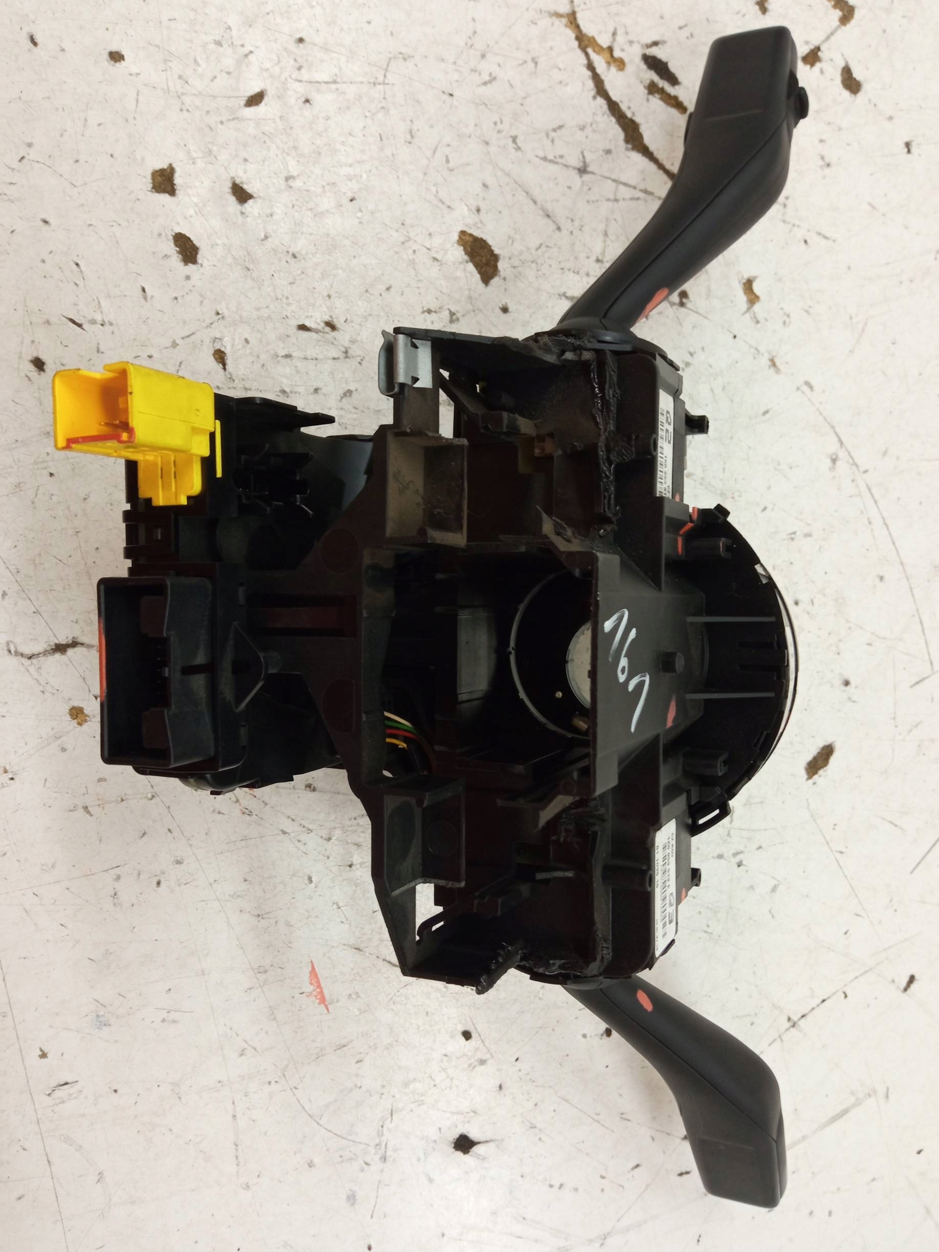 steering wheel levers and controls ring module steering 1K0959563C Skoda Octavia II