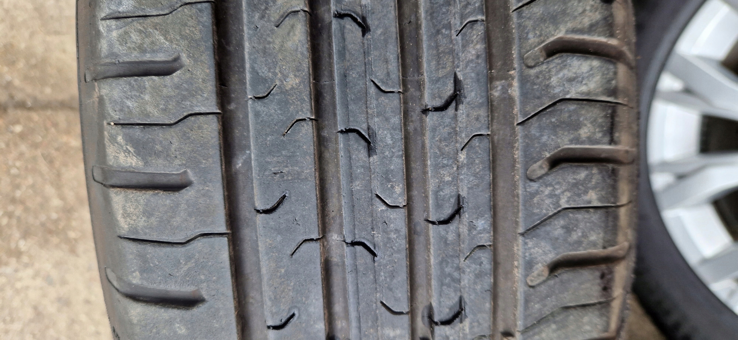 disc tyres TIGUAN 2016- 215/65/17 LATO IDEAL