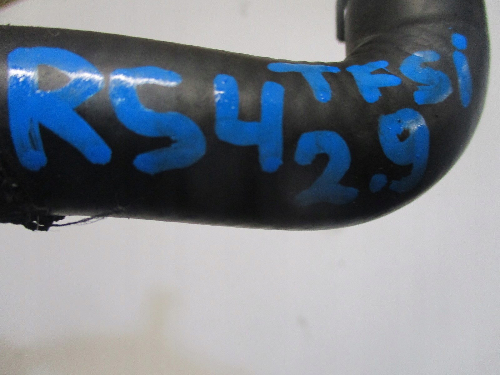 pipe hose AUDI RS4 2,9TFSI 8W0121448AT