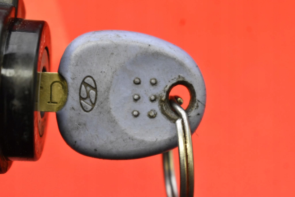 ignition key HYUNDAI COUPE 1 and RD 2.0 16V 139 KM 96-99