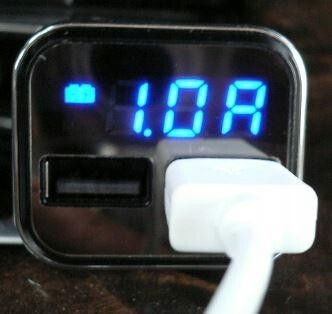 ROZGAŁĘZIACZ ŁADOWARKA 12/24V -2xUSB-4,2A + TESTER Producent Carcommerce