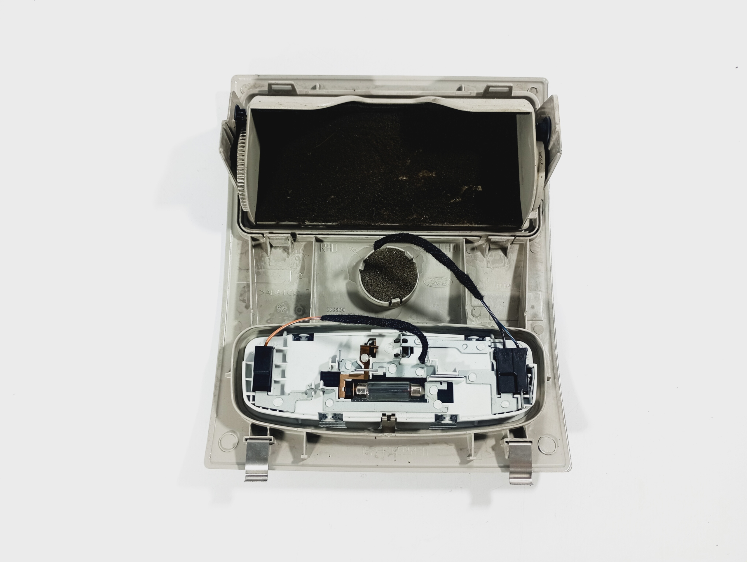 OSWIETLENIE cabs light inner 1S71F045B54A Ford Mondeo 3 MK3 00-07