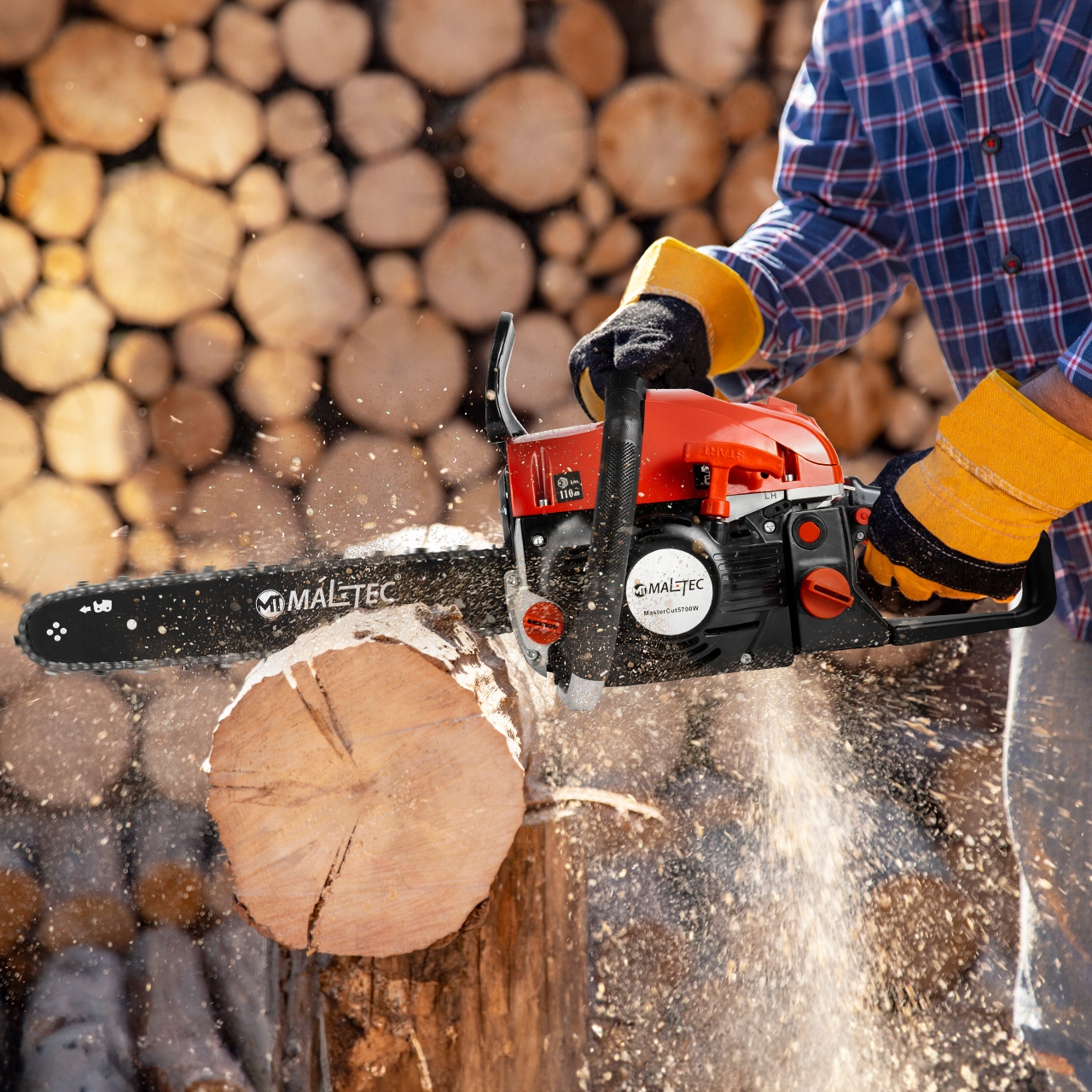 PIŁA ŁAŃCUCHOWA SPALINOWA PILARKA PROWADNICE OLEJ 5,7KM DUŻY ZESTAW MOCNA Maksymalna moc 4200 W