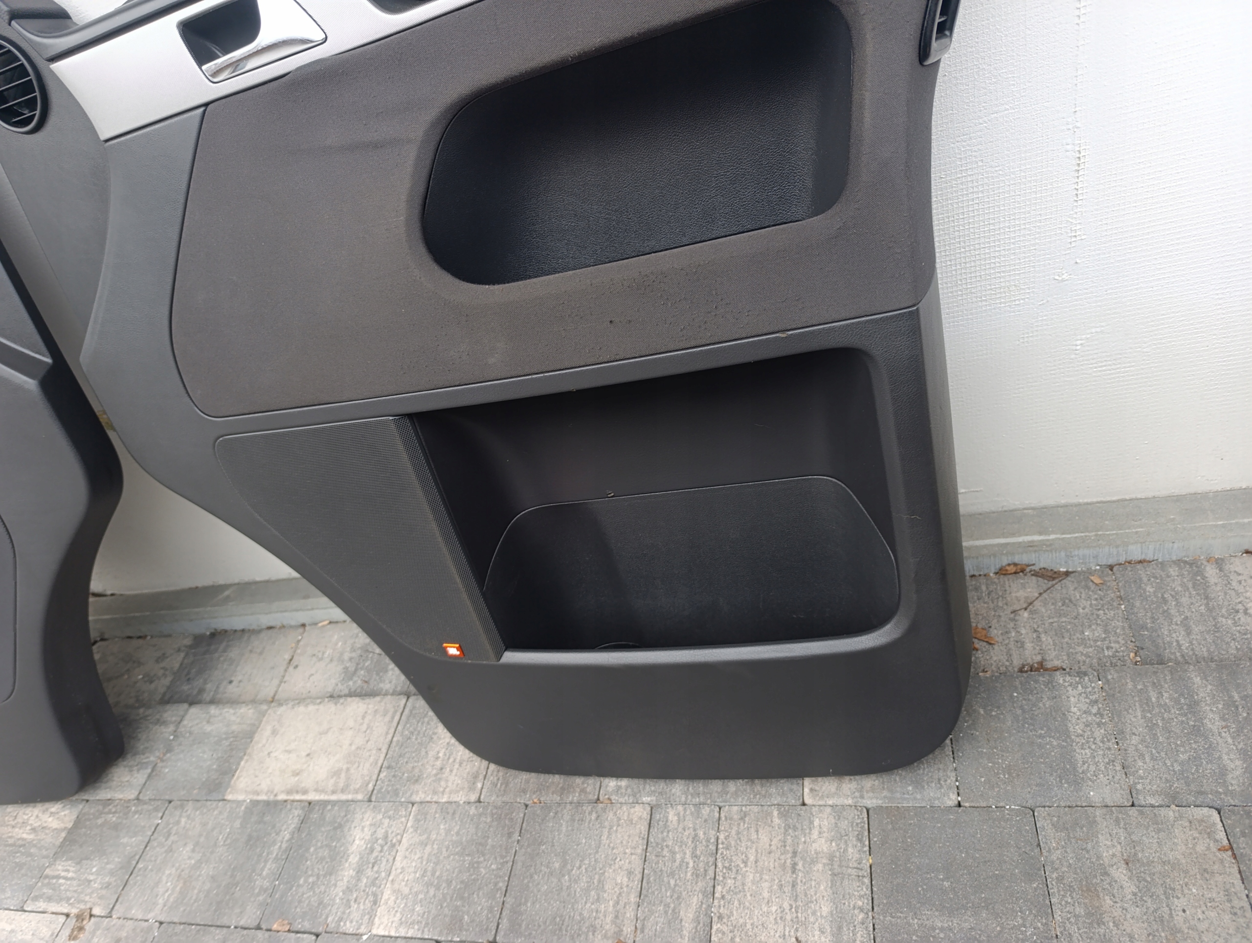VW T5 MULTIVAN side upholstery door left right KIEROWCA PASAZER