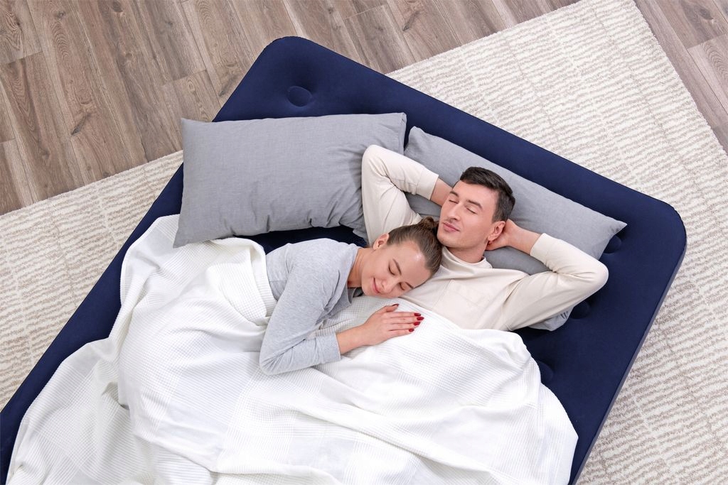 MATERAC DMUCHANY WELUROWY 2 osobowy 203x152x22 cm BESTWAY Łóżko POMPOWANE Kod producenta 67003