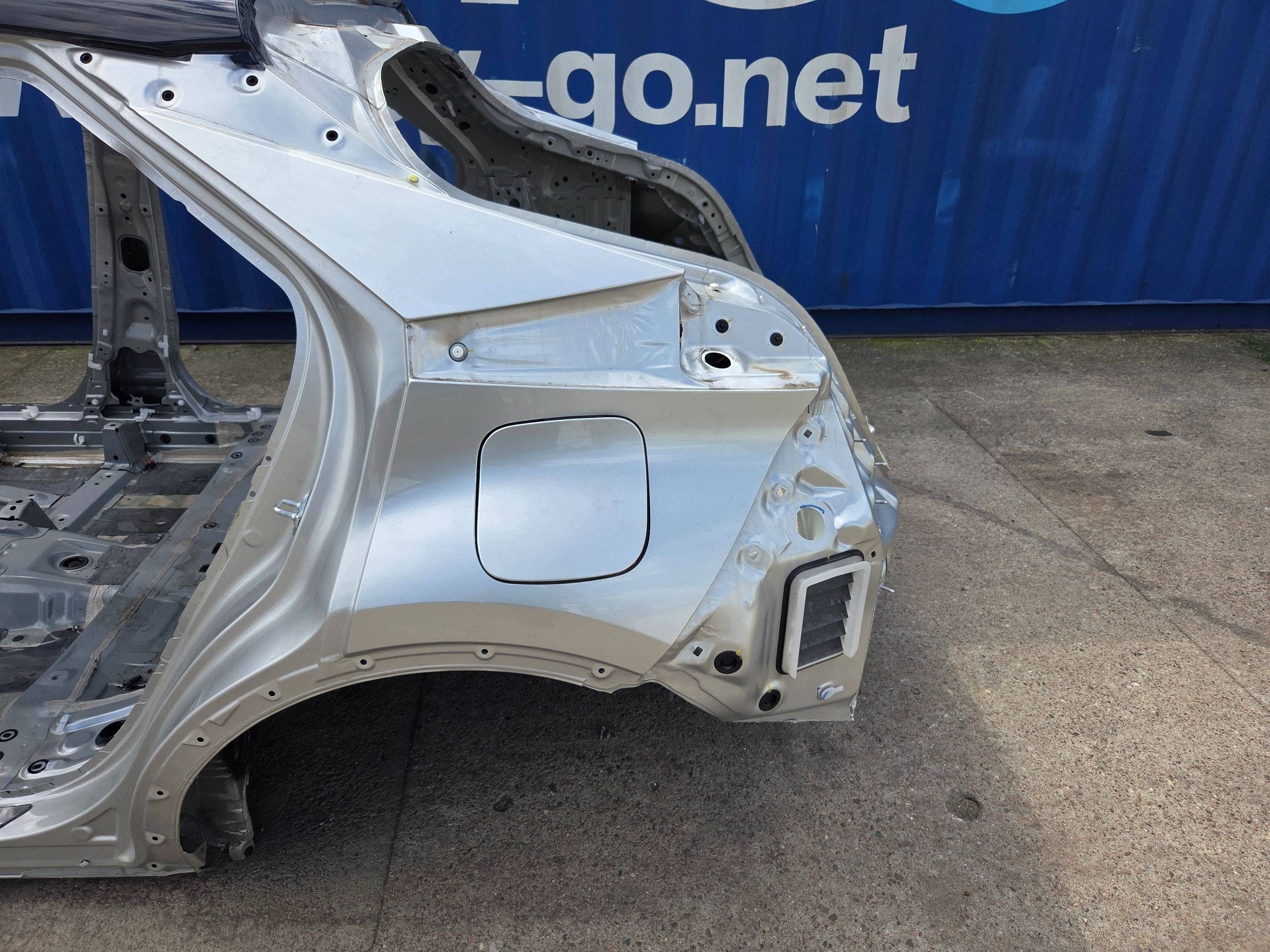 Toyota C-HR II quarter rear left