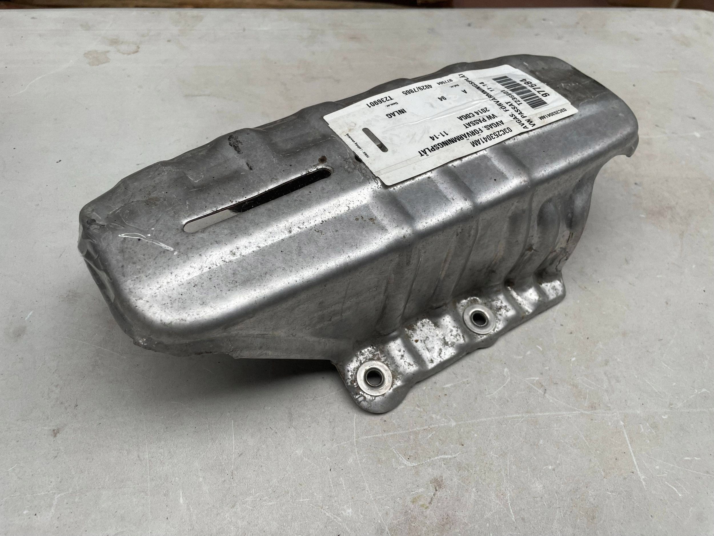 blende abdeckung turbolader VOLKSWAGEN GOLF V 03C253041AM @M