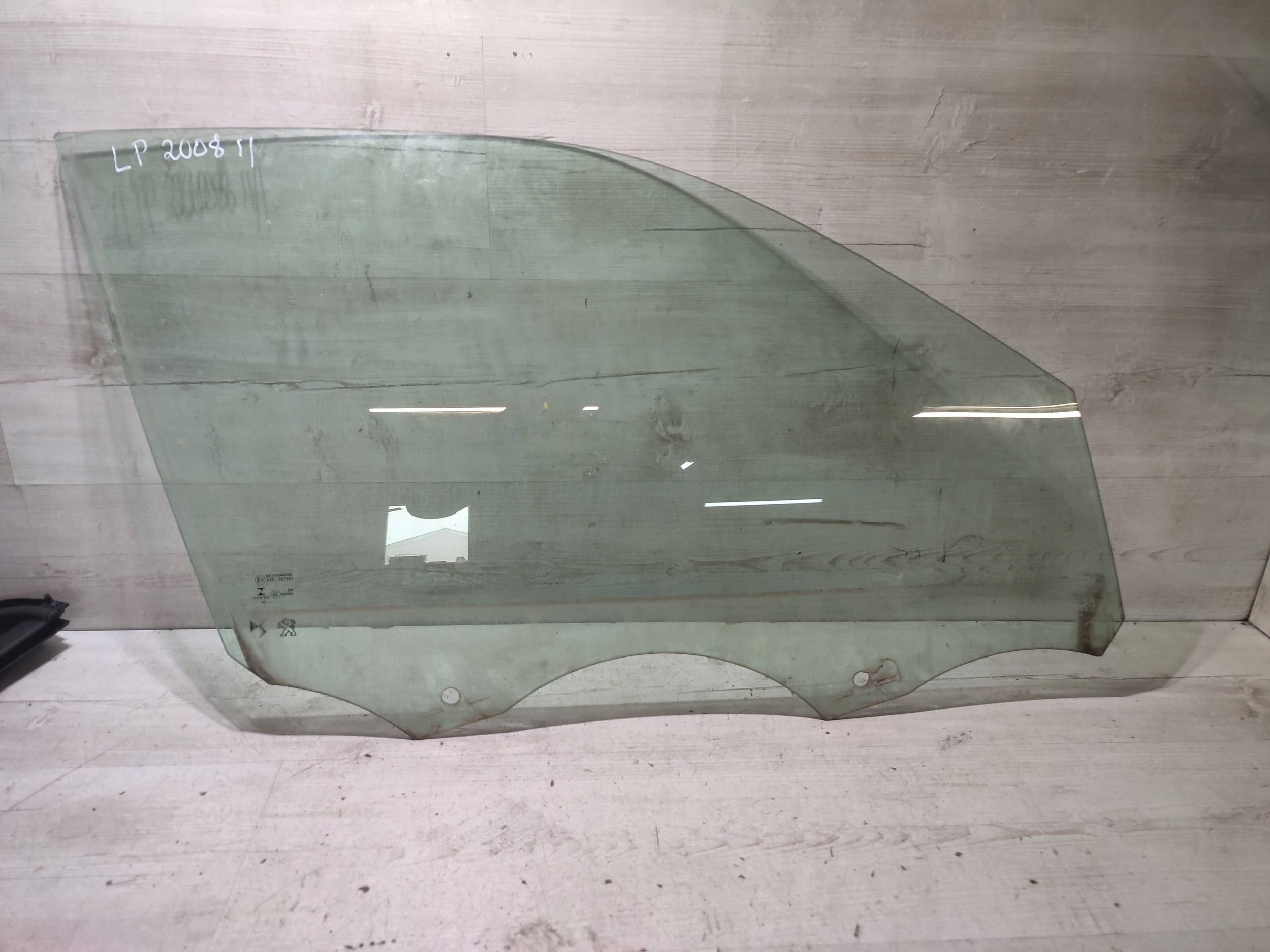 Peugeot 2008 II 2020 front side left window door przednich
