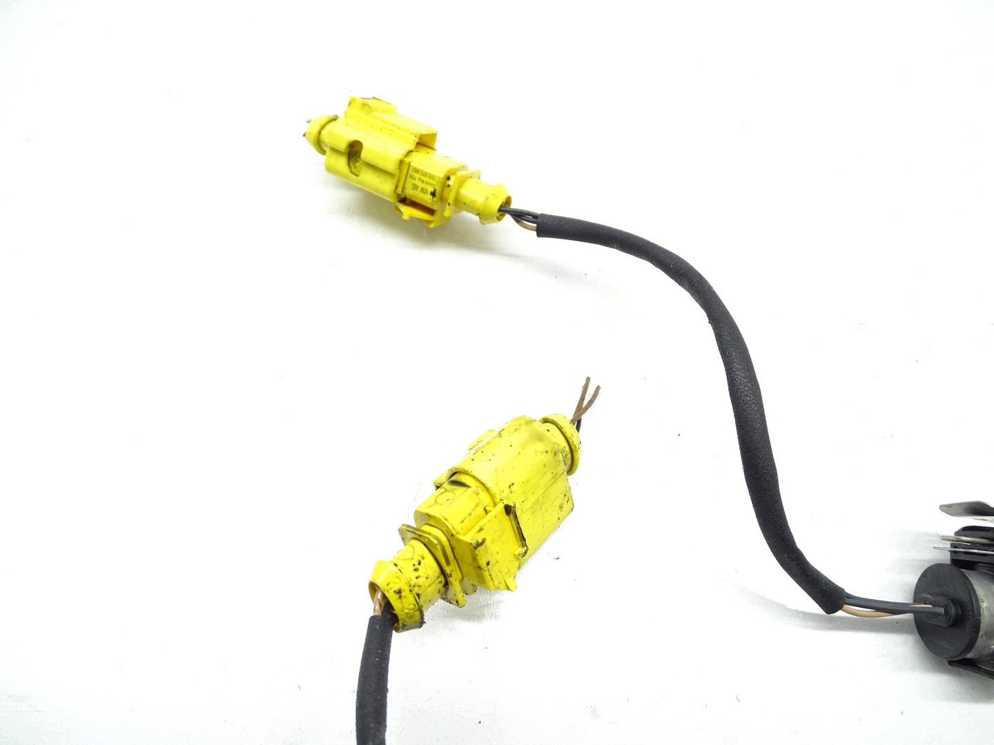 NABOJ PIROTECHNICZNY bonnets AUDI Q5 II 80A 80A823823D