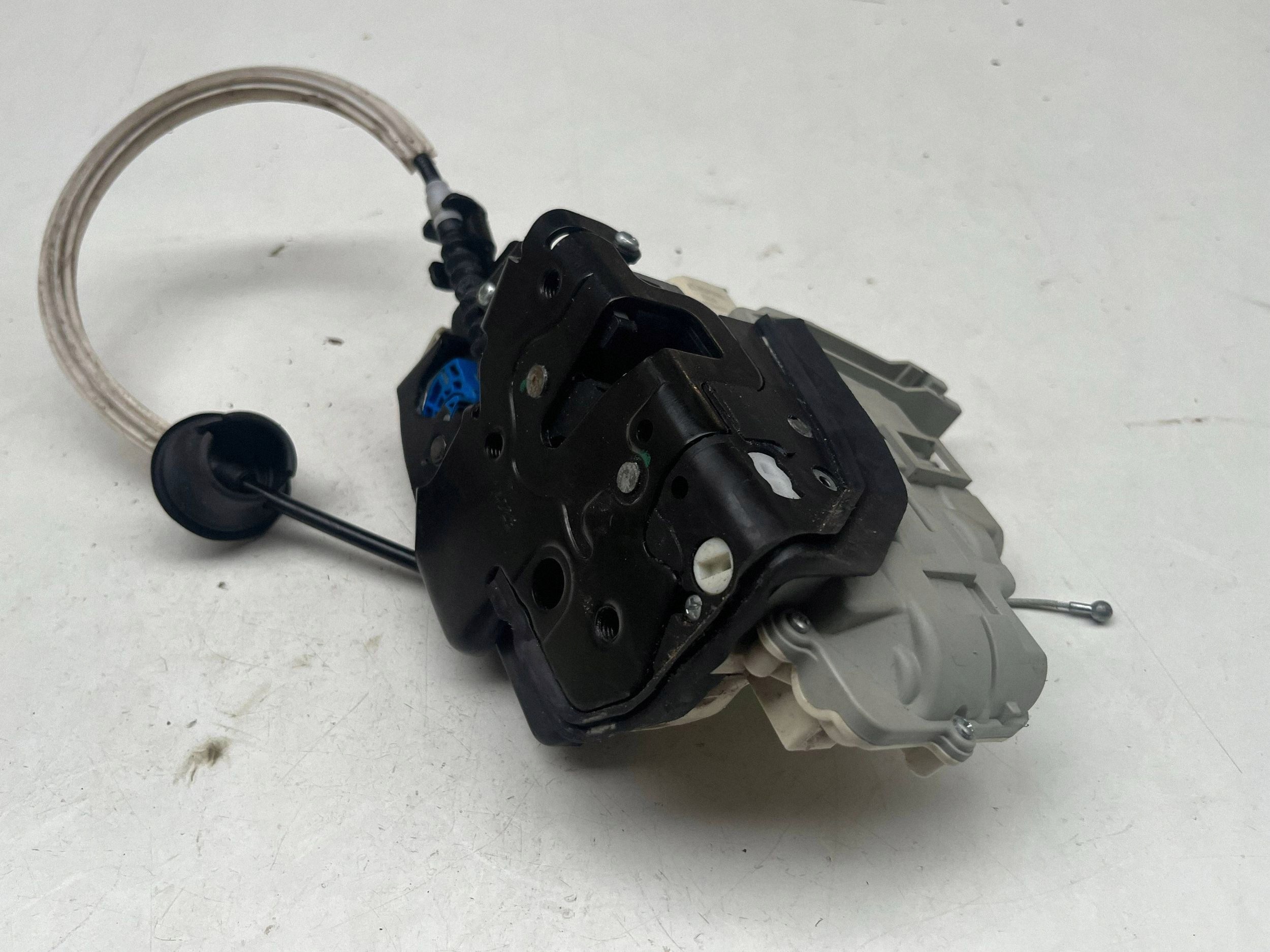 AUDI Q7 4M lock door right front DOCIAG 4M1837016D @M