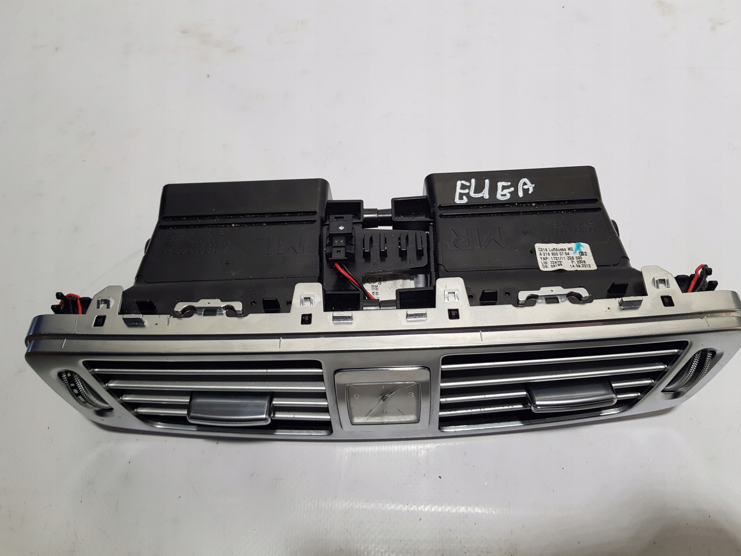 central grid KRATKI air conditioning devices MERCEDES CLS W218 clock