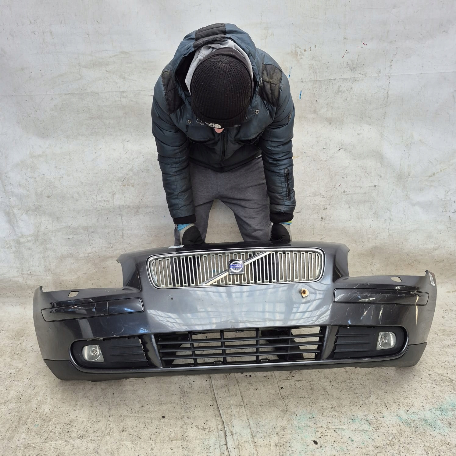 VOLVO V50 04-07 bumper front front washer