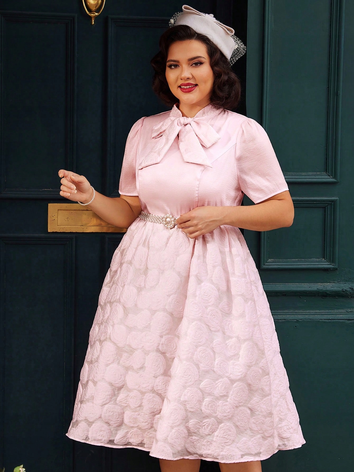 Šaty Žakárová Rozkládací MIDI Se Zavazovacím Výstřihem Růžová Shein 4XL