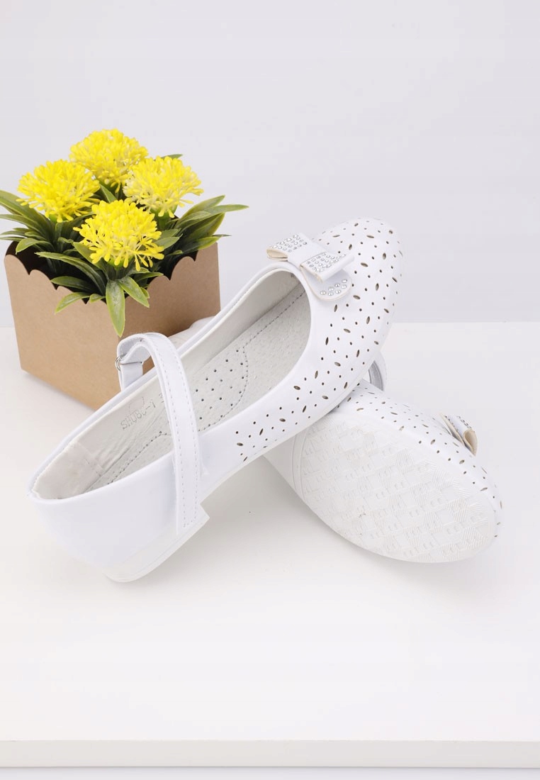 

Balerinki białe 1 Beavin 29 Biały