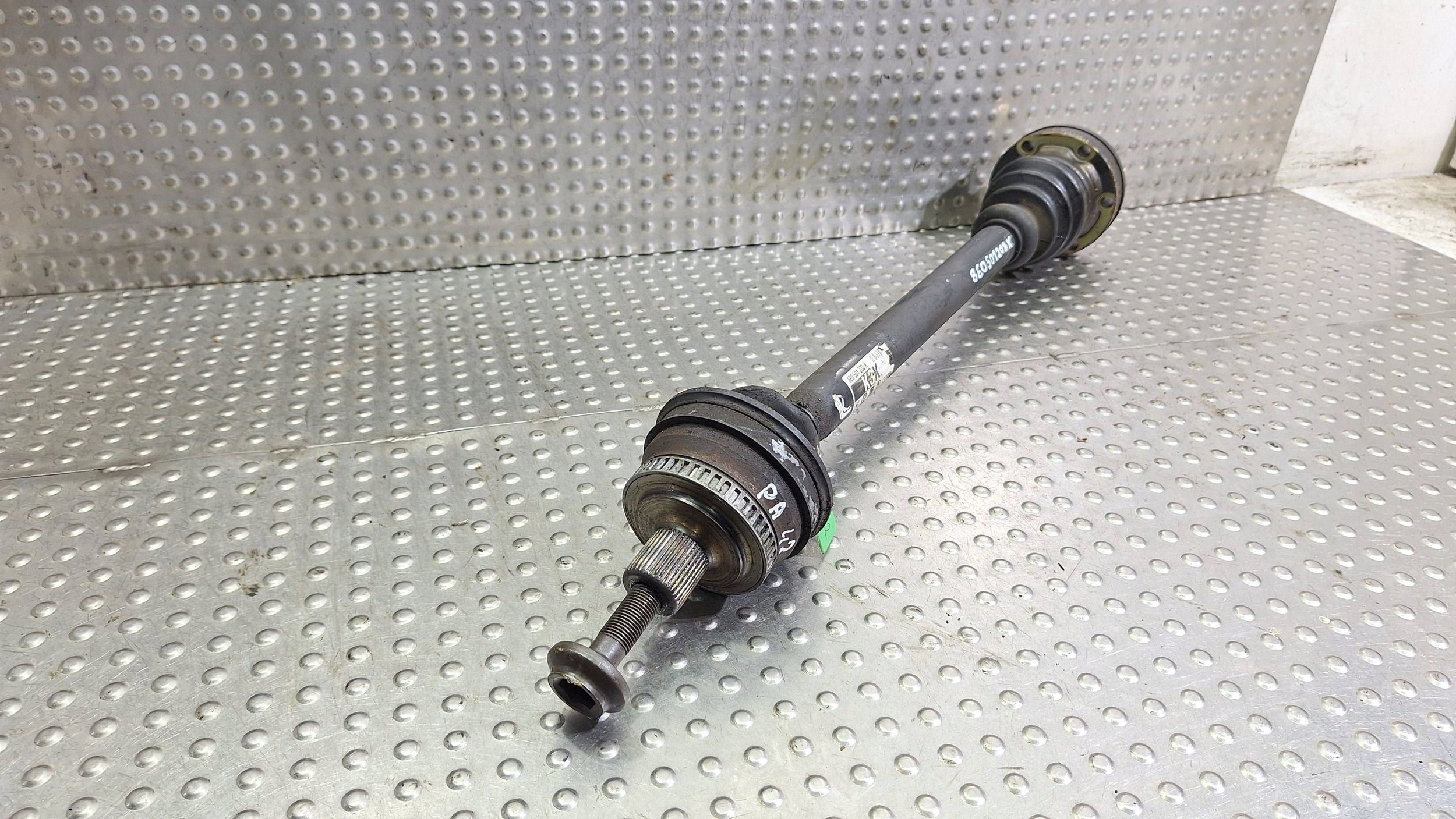 semi-axis left right rear part 8E0501203K AUDI A4 B6 B7 3.0 TDI