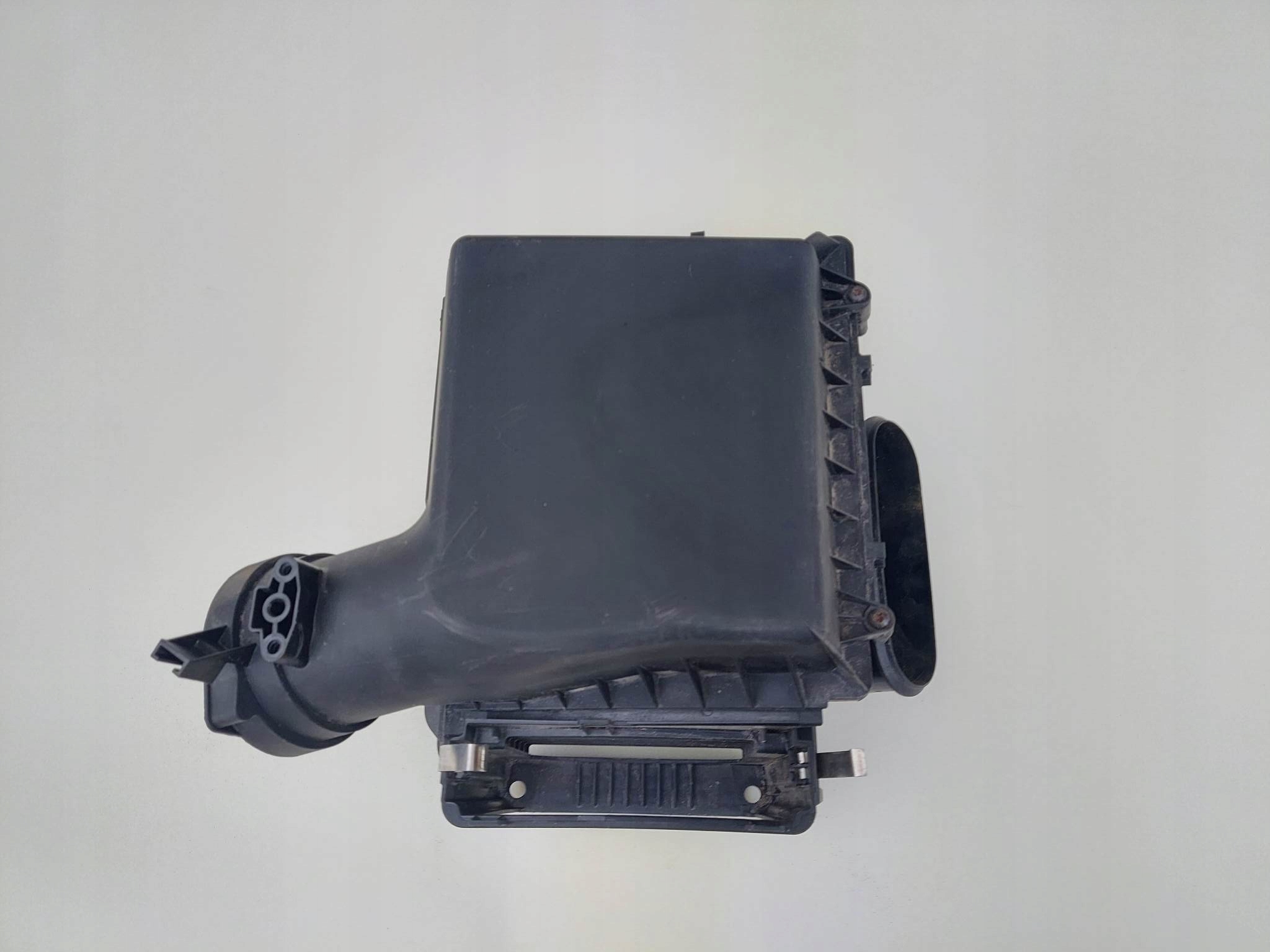 6450900001 - MERCEDES A Class w176 CLA корпус повітряного фільтра