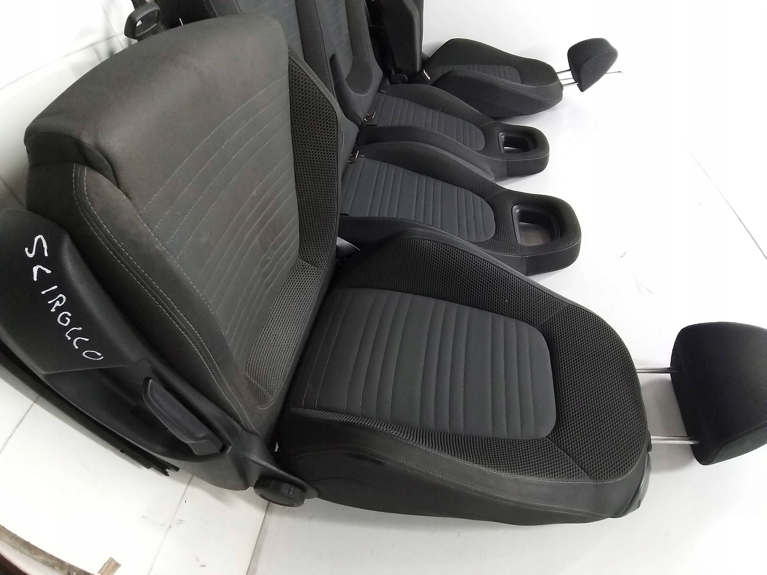 VW SCIROCCO 1K8 Sitz KOMPLET GRZANE 08R