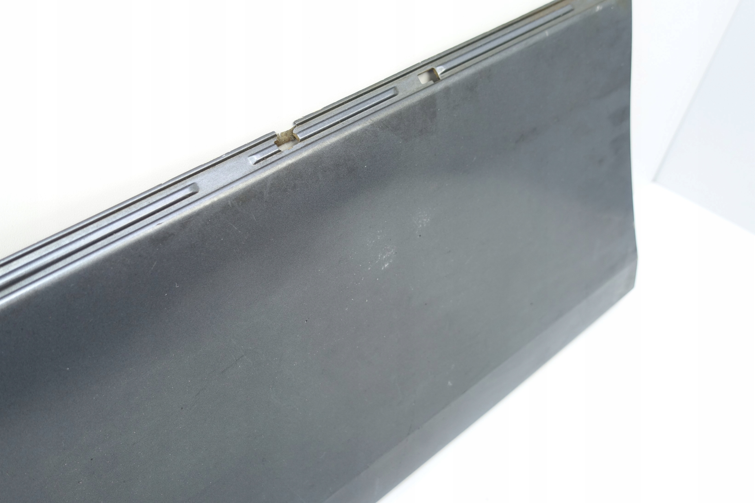 moulding door left front MERCEDES E W124
