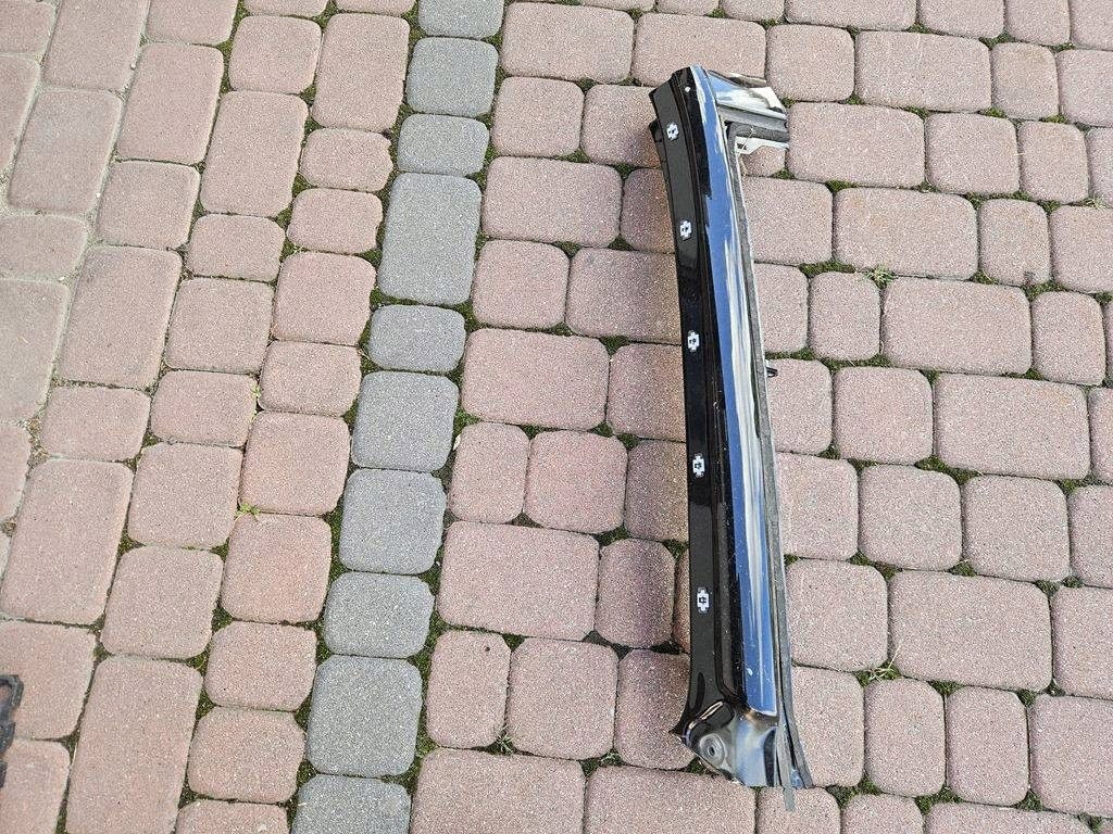 quarter front front right pillar roof roof windows czolow Opel Mokka B