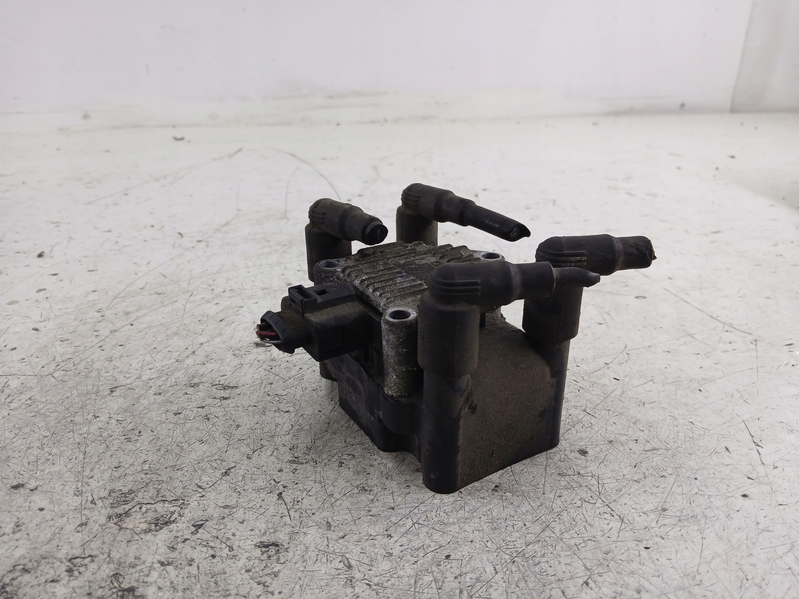 VW GOLF IV SEAT LEON and 1.4 coil ignition 032905106B