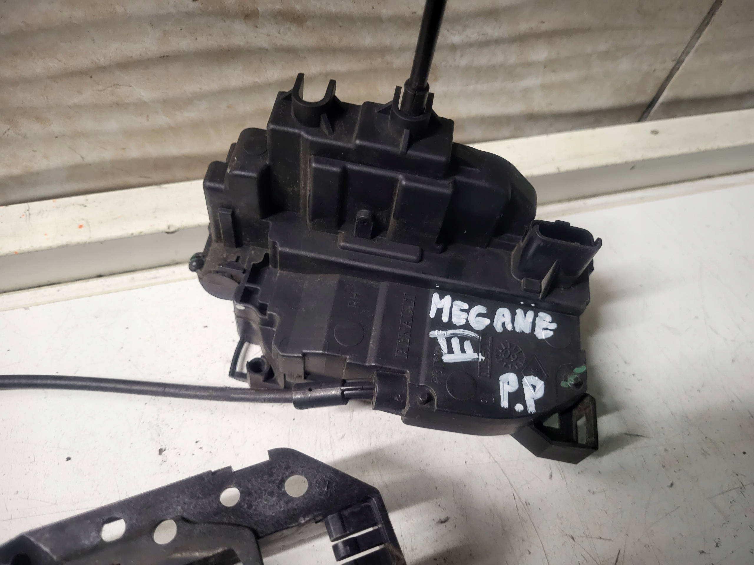 lock right front RENAULT MEGANE III 4PIN EUROPA