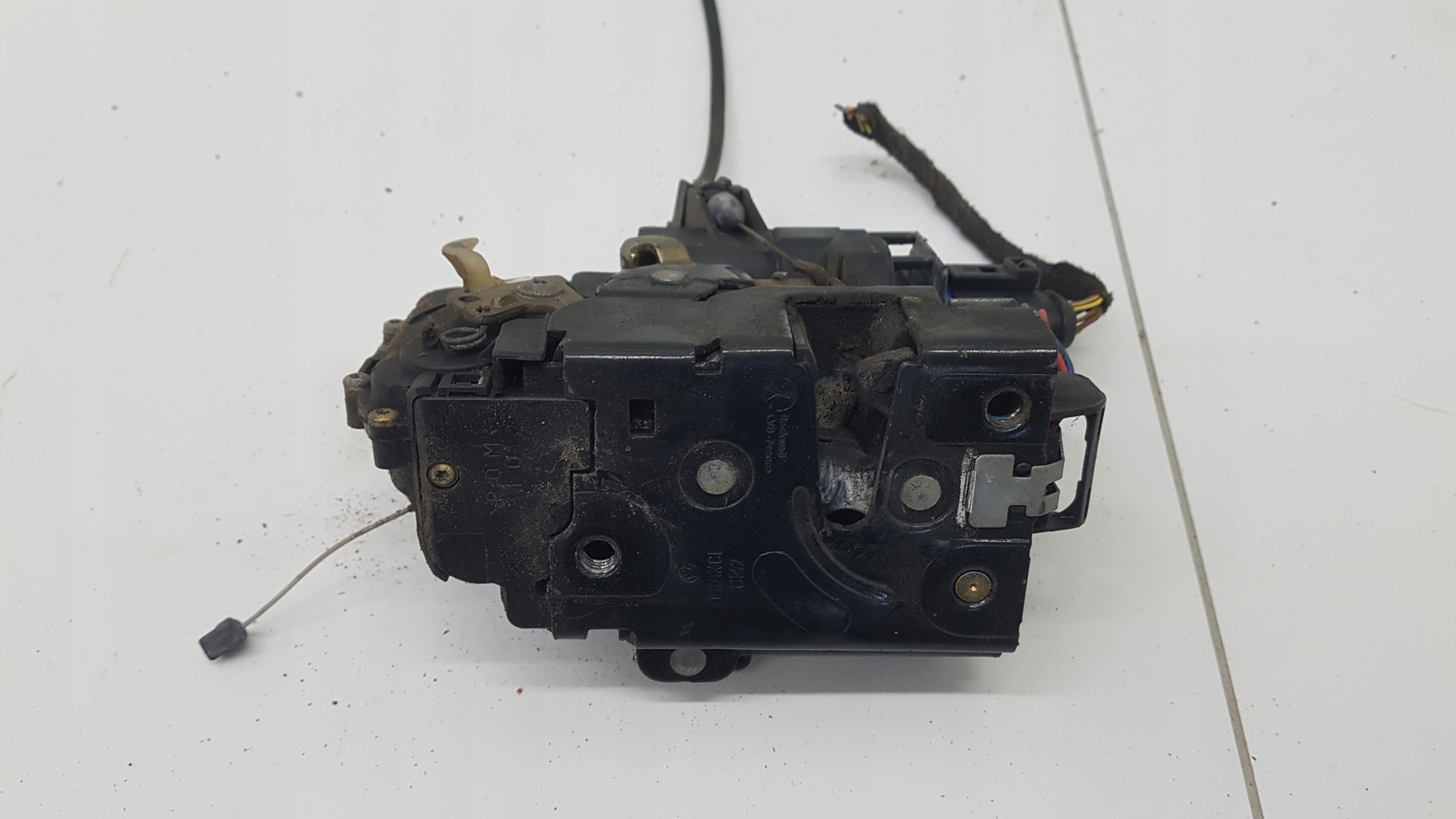 lock door left front SEAT IBIZA 3 8 PIN