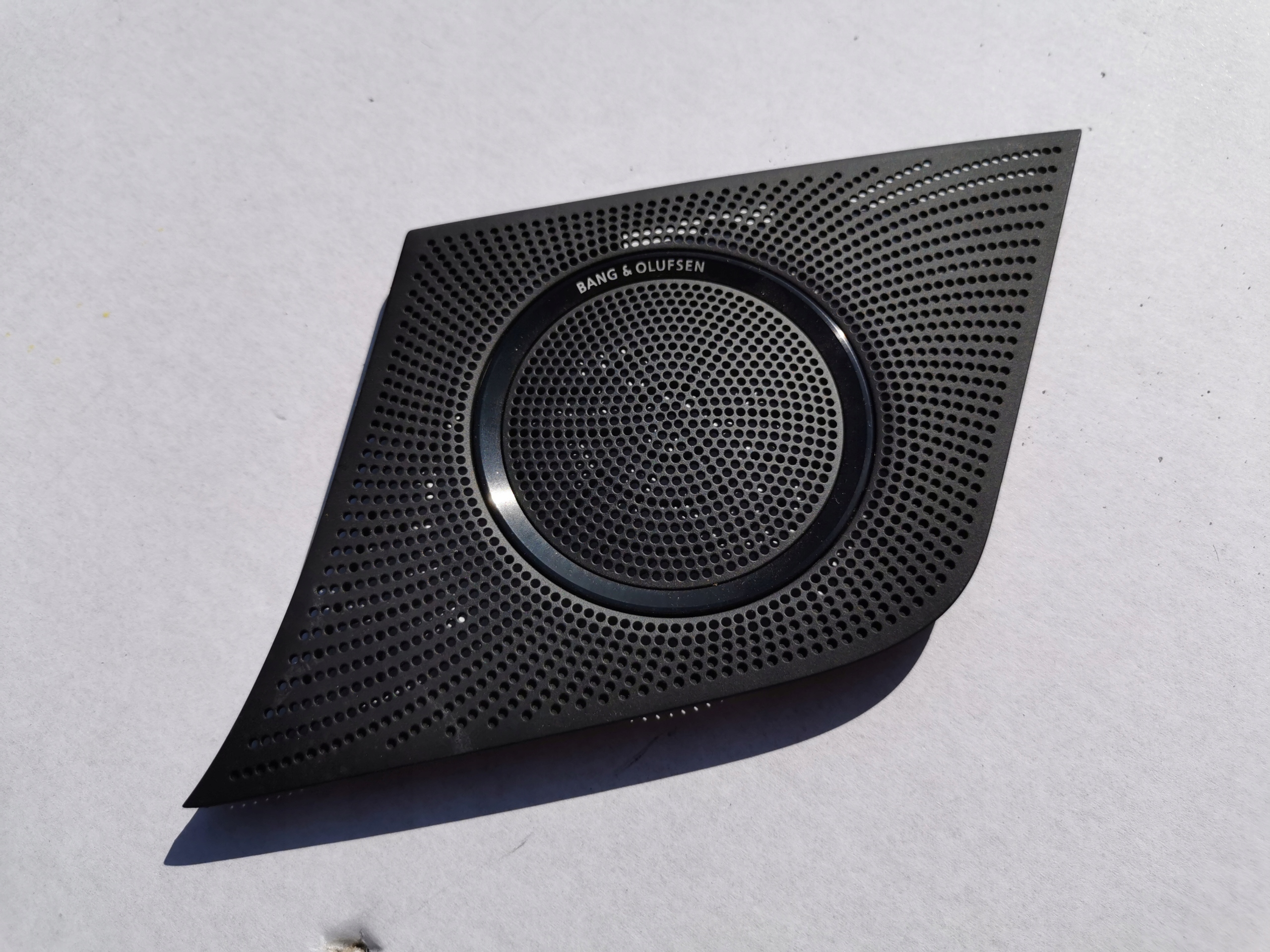 AUDI Q5 8R OSŁONA GŁOŚNIKA LEWA BANG OLUFSEN