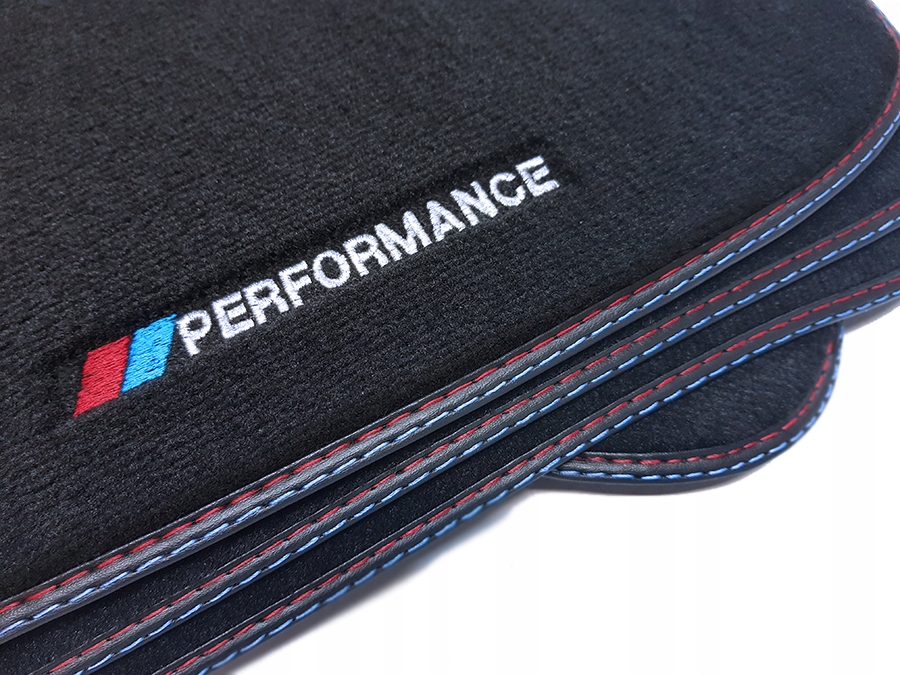 

Bmw 1 E87 04-12 Dywaniki welurowe przednie haft