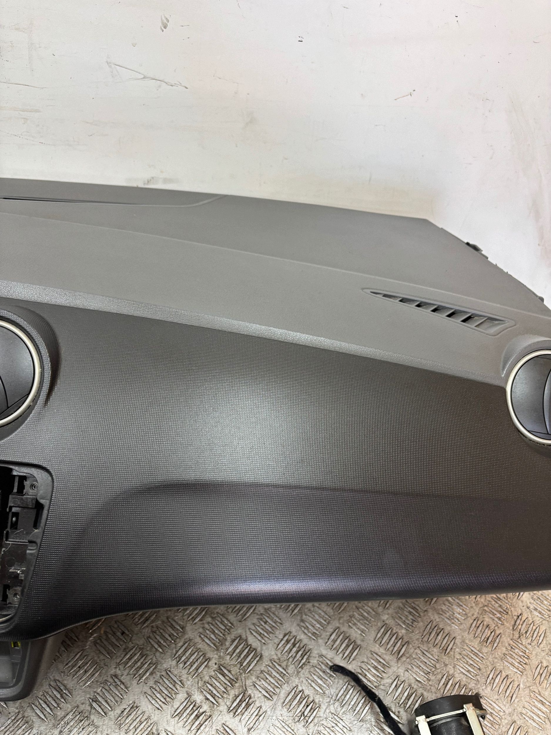 dashboard console airbag adjusters SEAT IBIZA 6J YRY 09