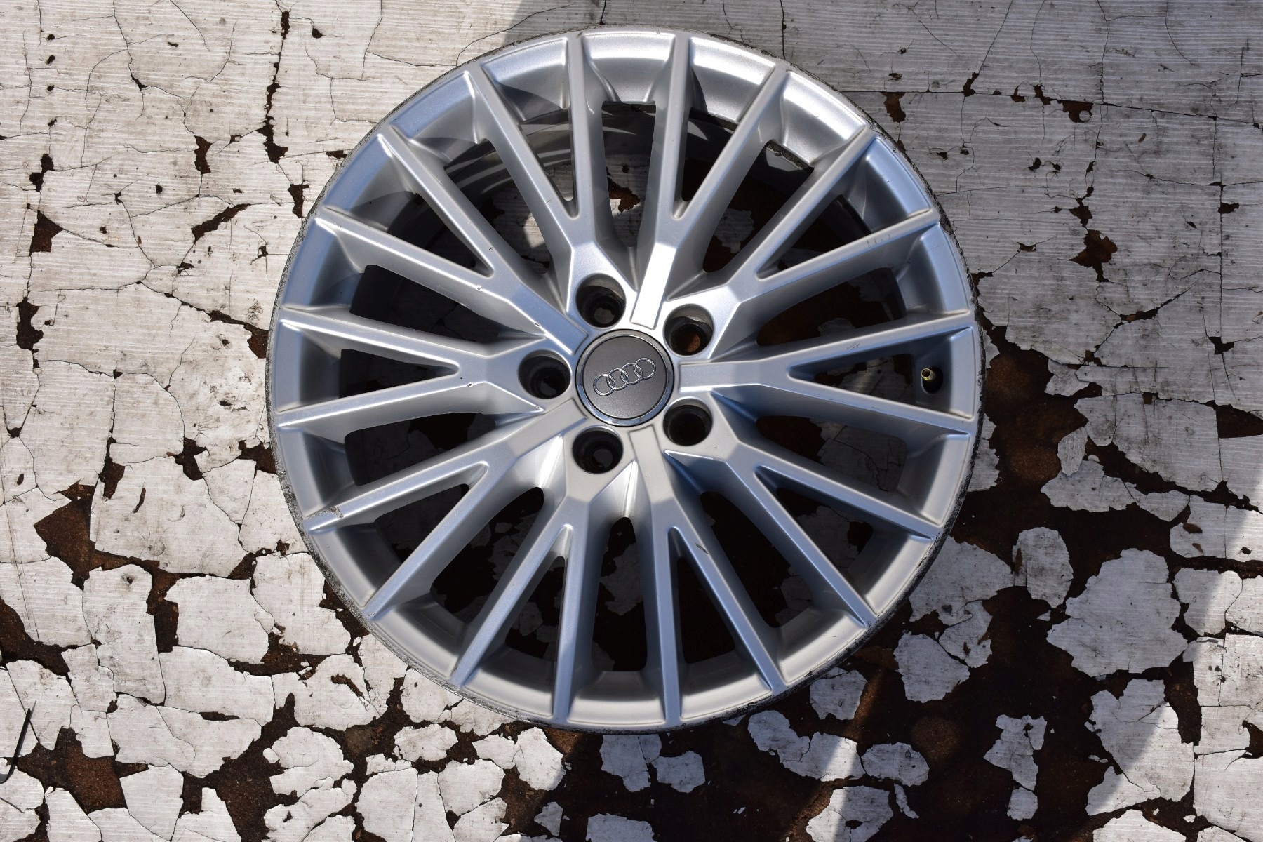 disk hliníkový AUDI TT 8,5" x 18 " 5x112 ET50 8S0601025D