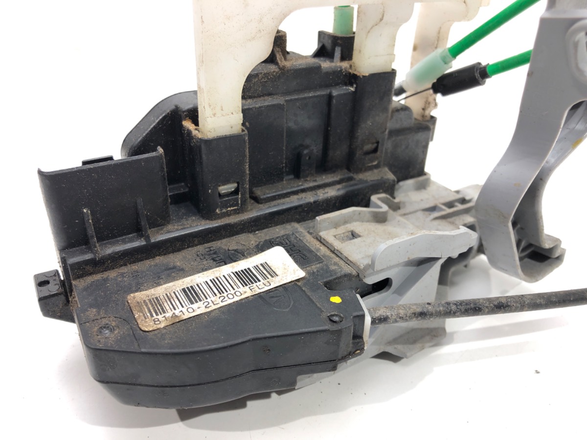 ZAMEK DRZWI LEWY TYŁ HYUNDAI i30 Kombi 81410-2L200 07-12 Producent części OEM