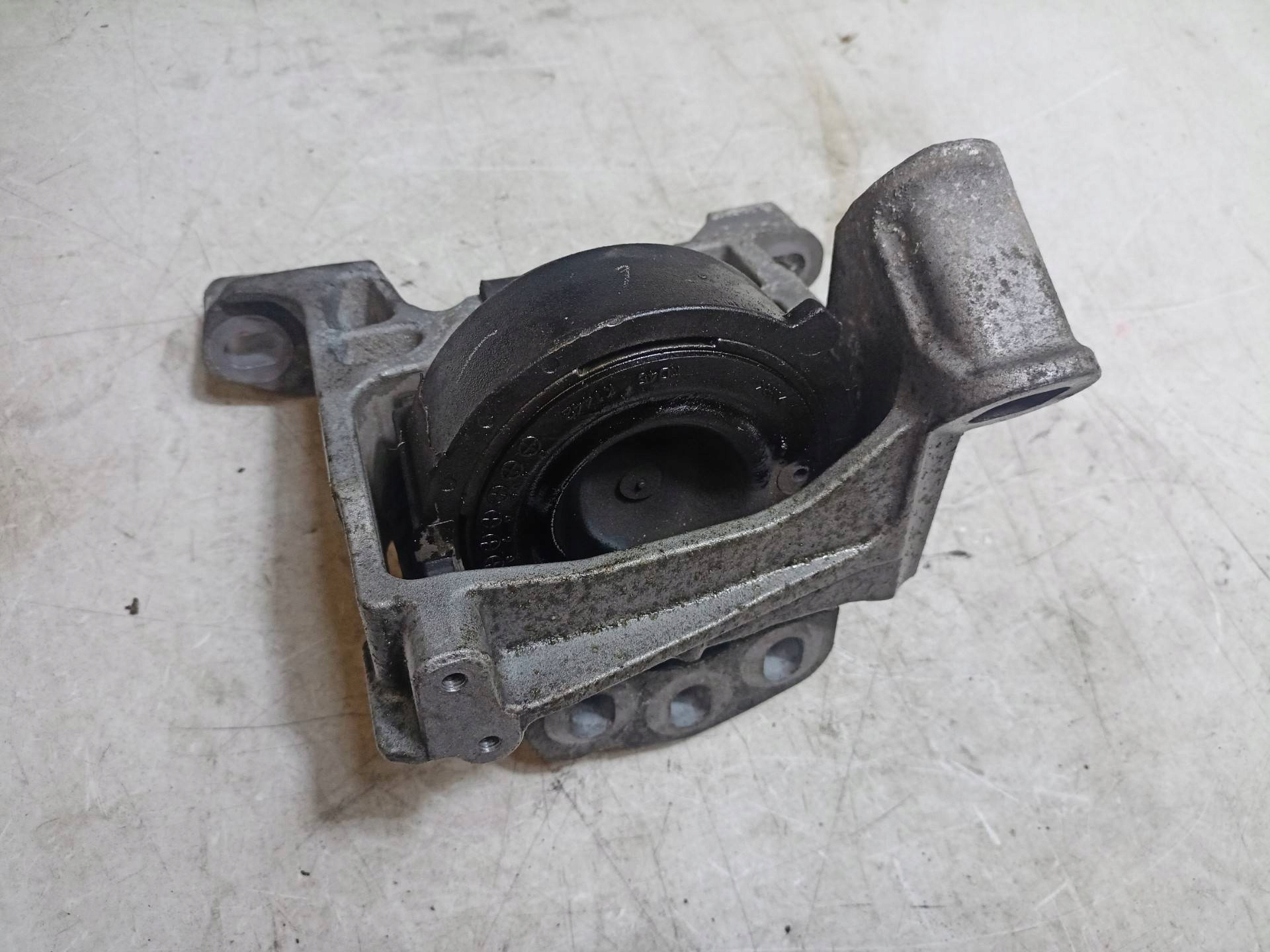 engine mount Mazda 6 3 GJ 2014