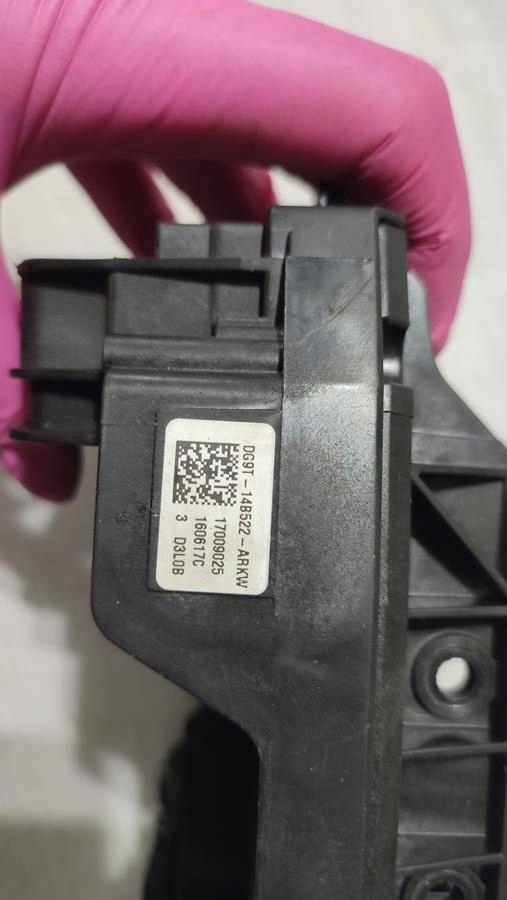 Support plaque tasmy manetek Ford Mondeo MK5