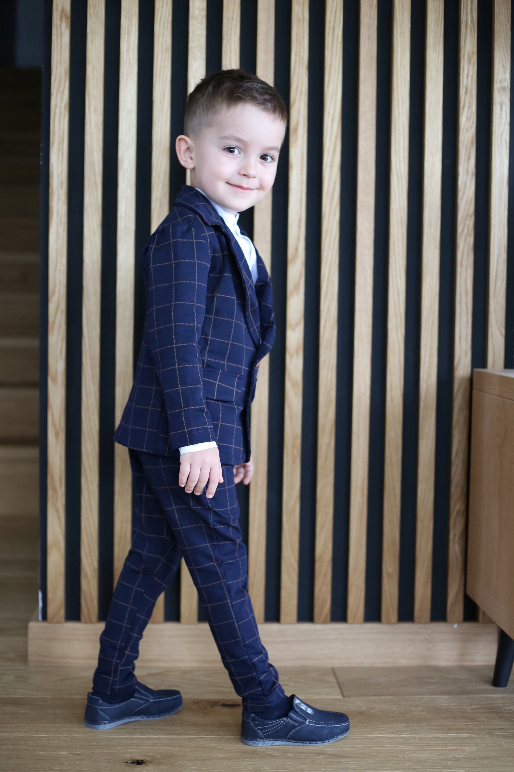 Garnitur CHŁOPIĘCY w KRATĘ bawełniany 116 122 Fason slim