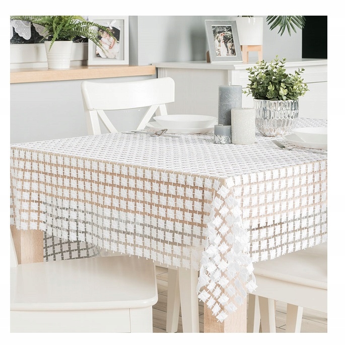 Elegantní gipiurový ubrus Jasmina 140x240 bílý