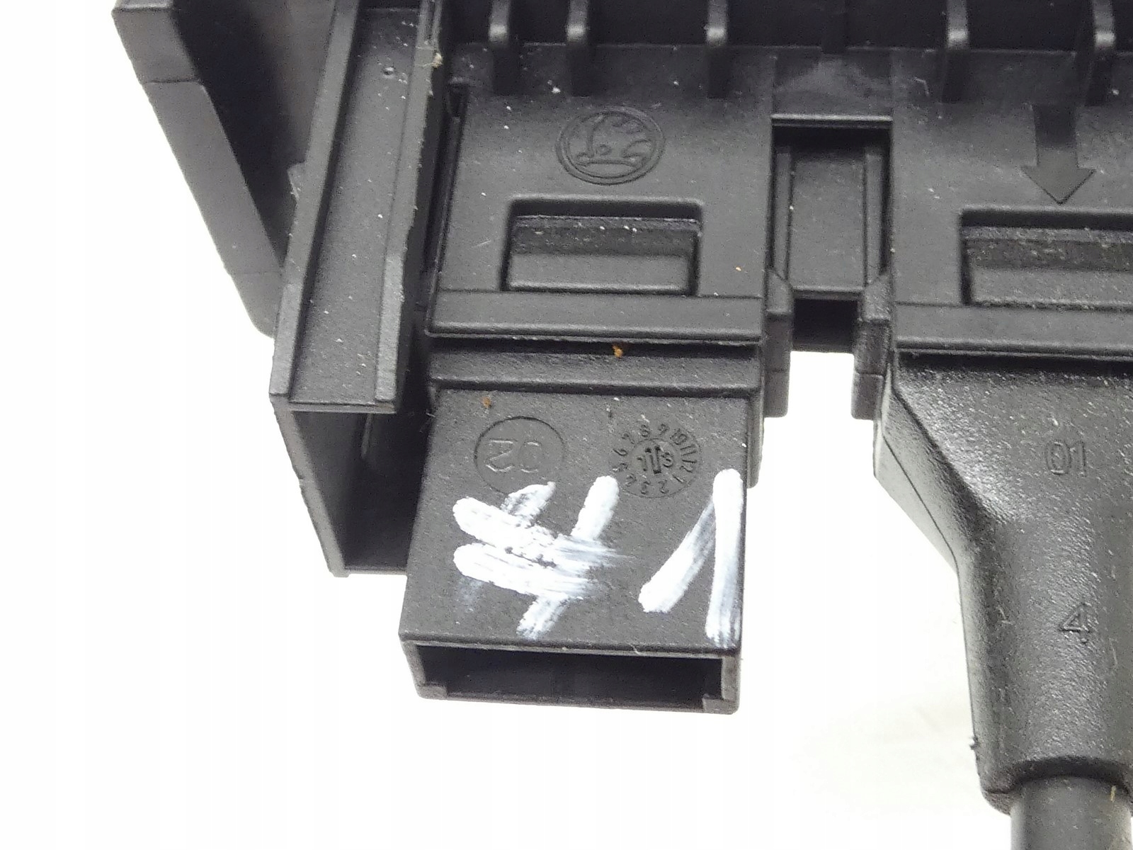 adapter PORT USB AUX AUX IN SKODA RAPID 5JB035726