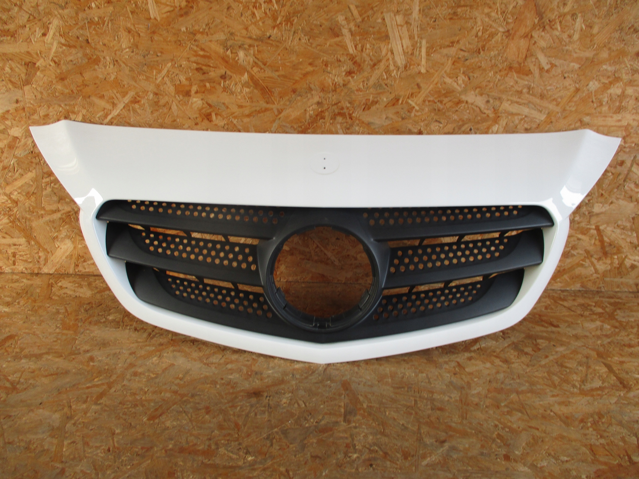 GRILLE MERCEDES CITAN W415