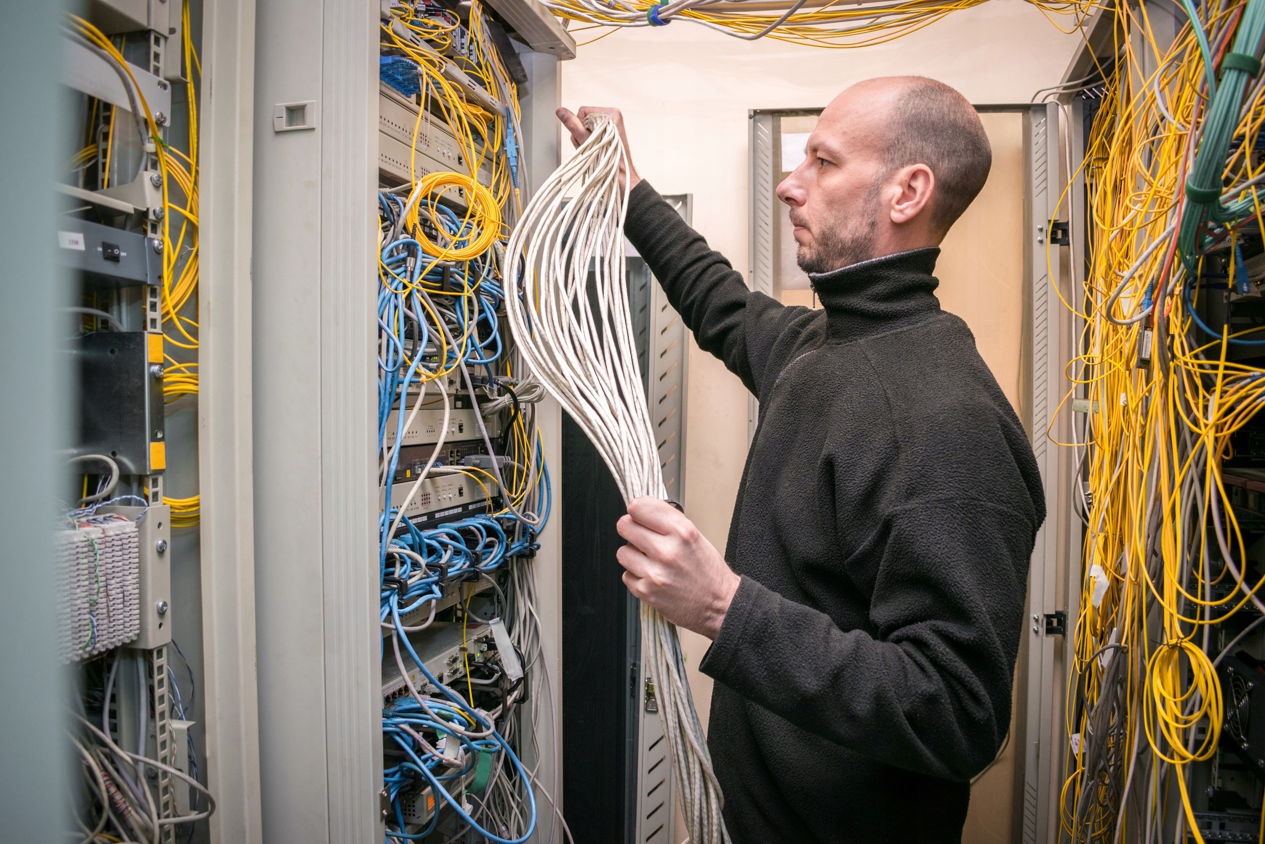 ALANTEC Kabel sieciowy UTP kat.6 LAN szary 10m Marka Alantec