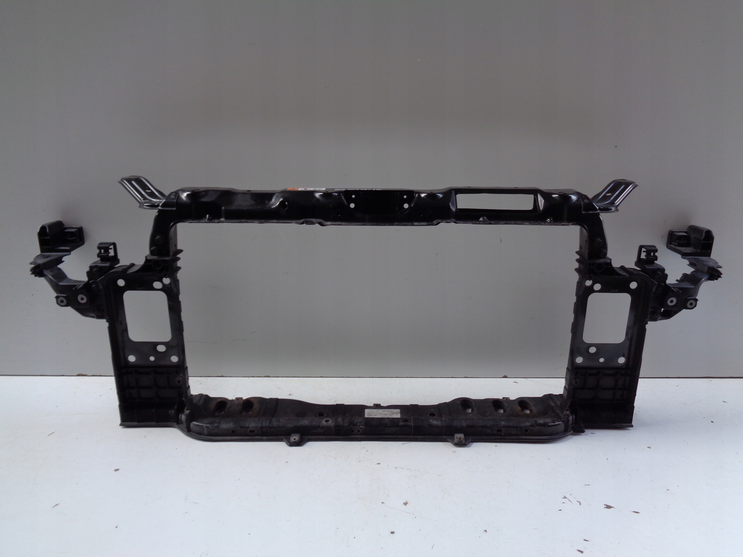 bar, wall front KIA CEED II 12