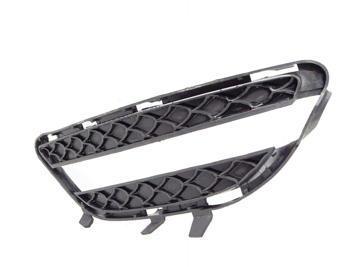 grid of a bumper right front right front MERCEDES CLS W218 A2188851623