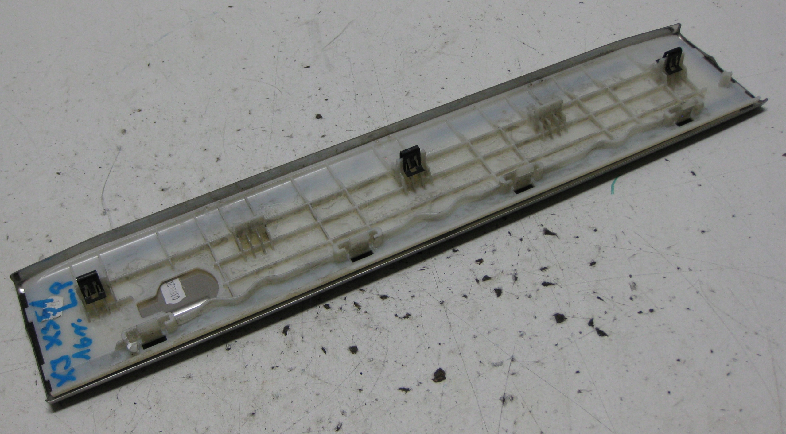 JAGUAR XJ X351 FL 3.0D 16R moulding cap threshold left front AW93-13201-AE
