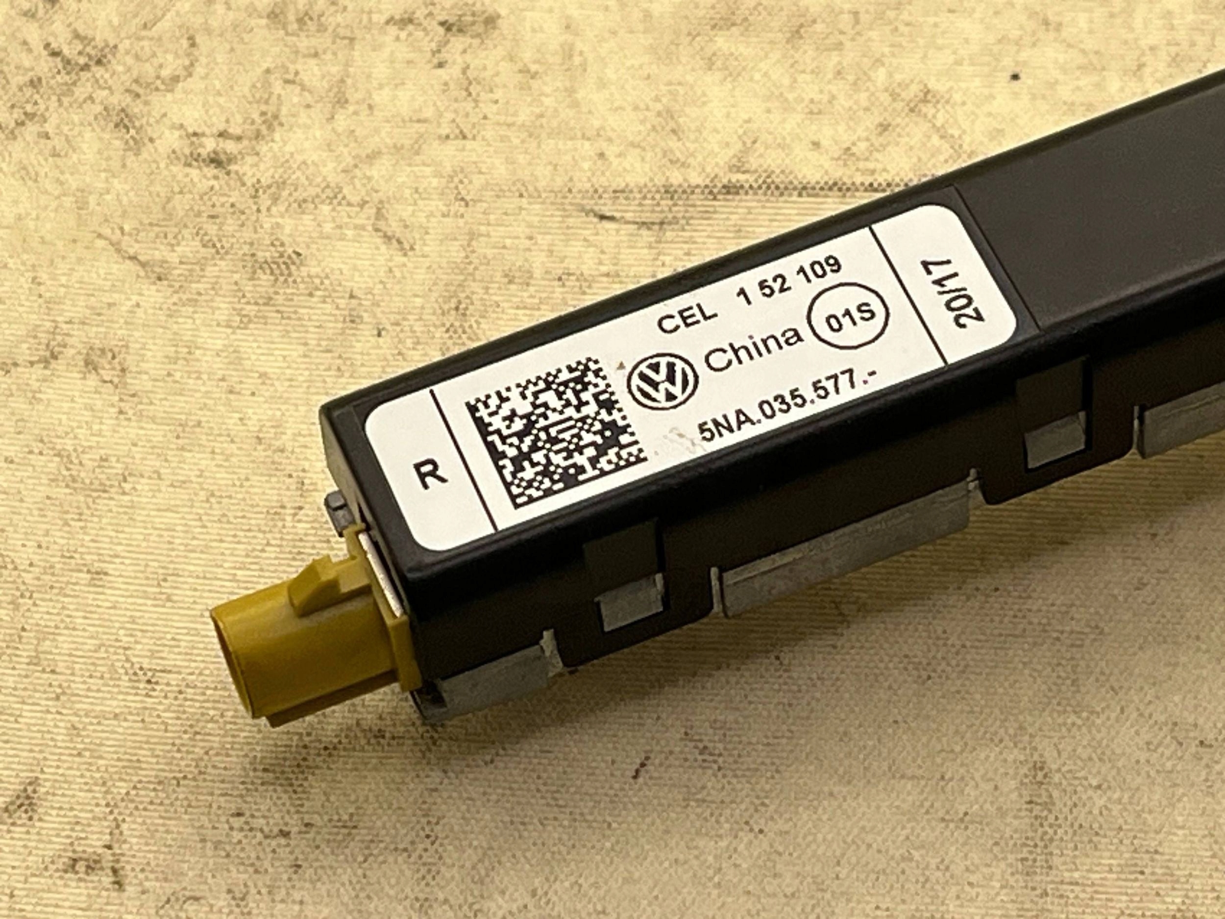 5NA035577 antenna amplifier VW TIGUAN 2016+ !J