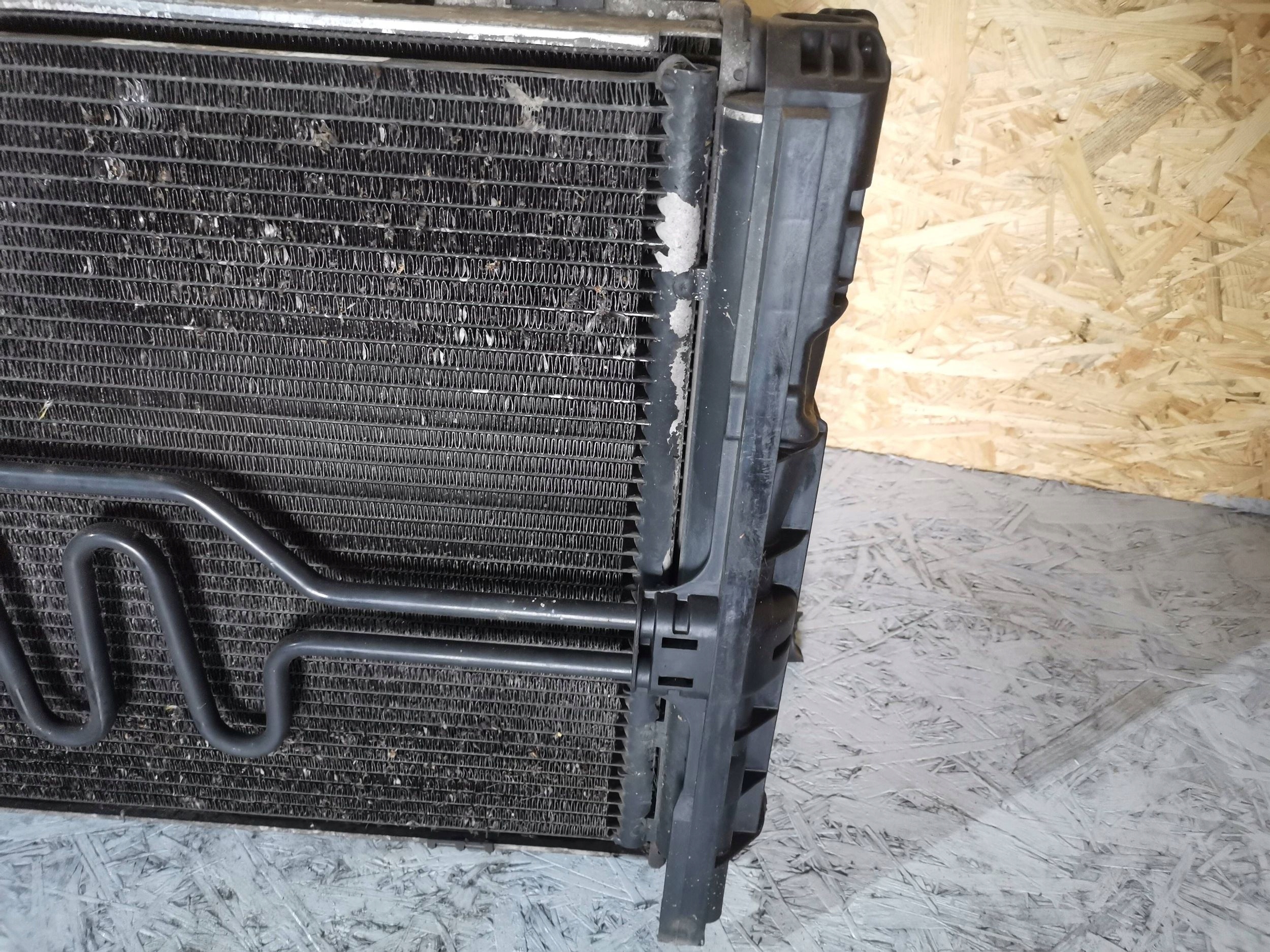 Radiatore / Raffreddatore e VENTOLA komplet BMW 3 E90 E91 7526533