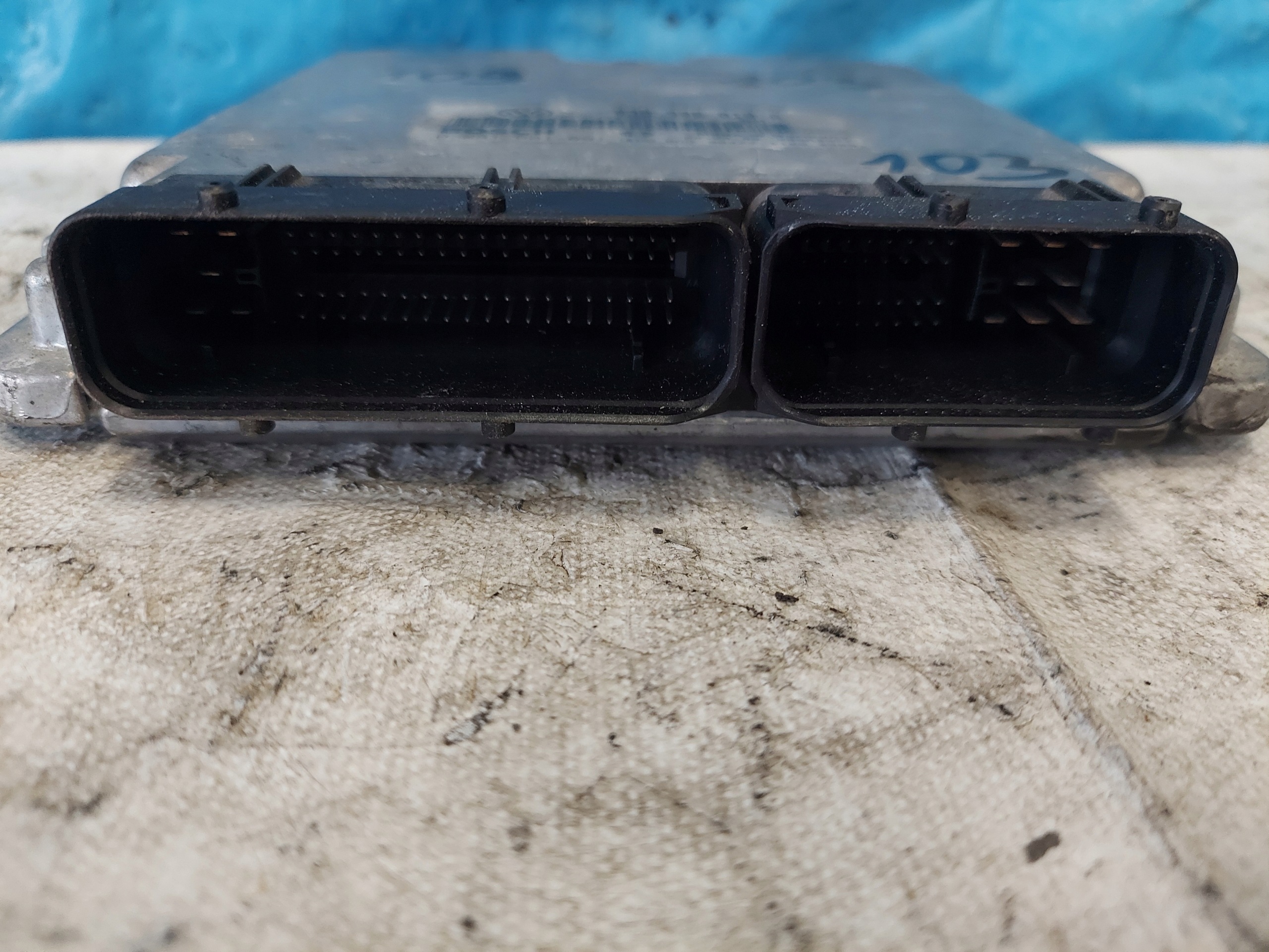 A3 8L 1.8 T 038906019A unité de commande électronique uce moteur
