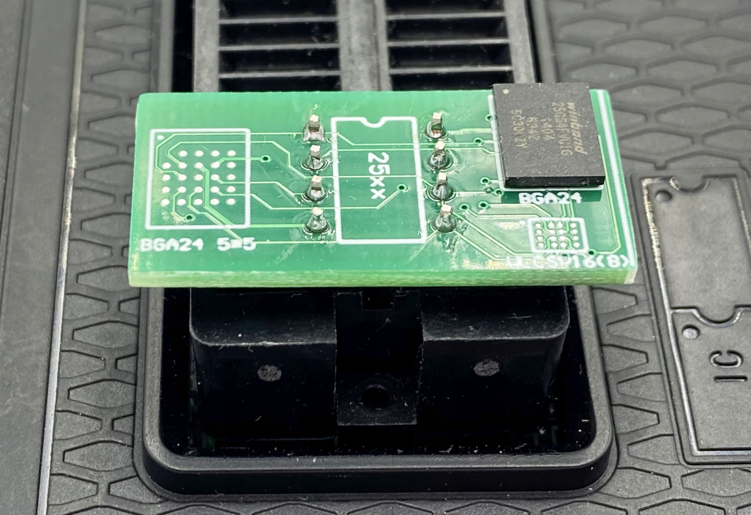 Adapter 2x BGA24 + WLCSP16(8) -> DIP8 simple EAN (GTIN) 5900643342671