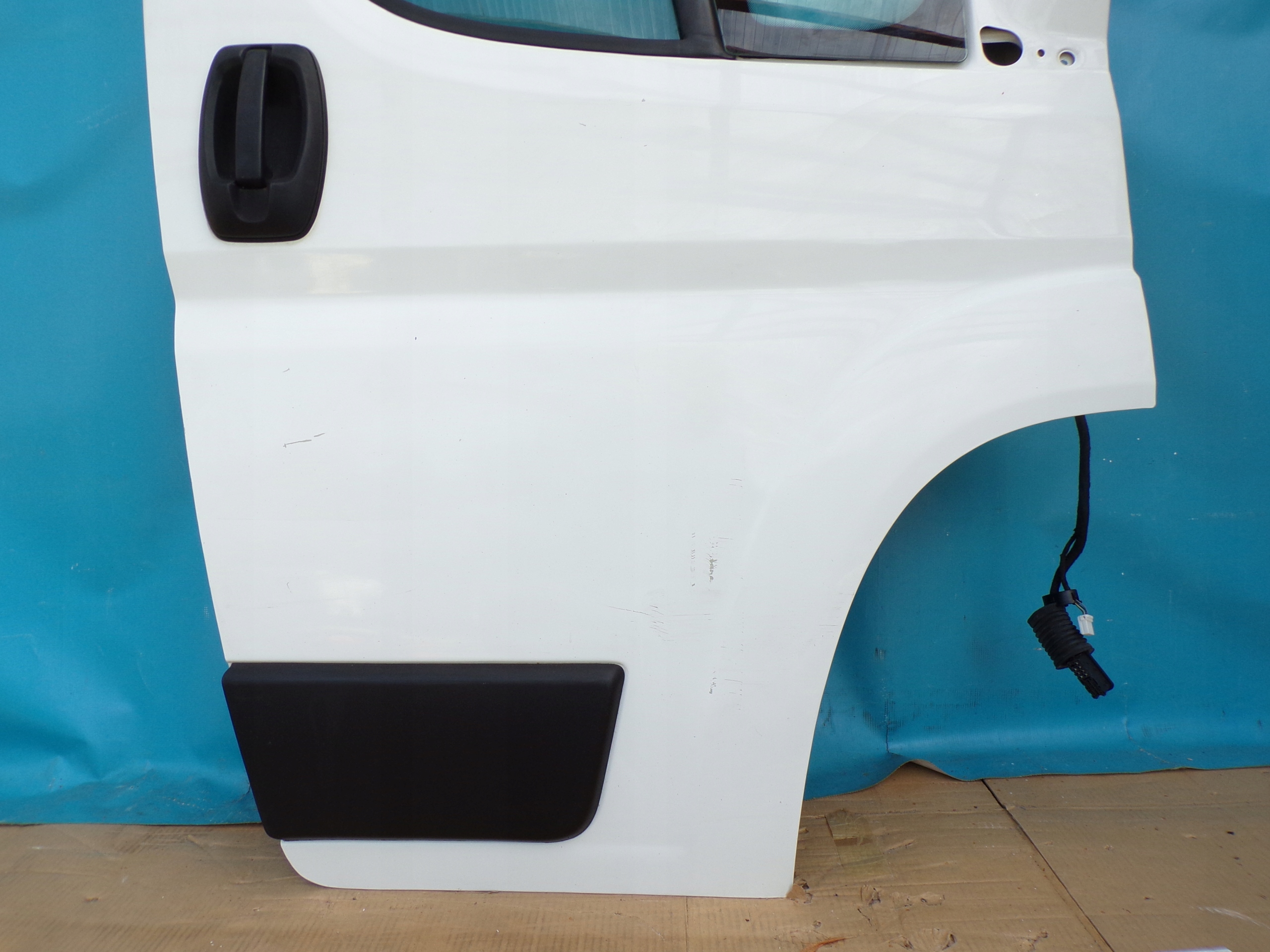 DUCATO JUMPER BOXER 2018 door front front right BIALE colour 249